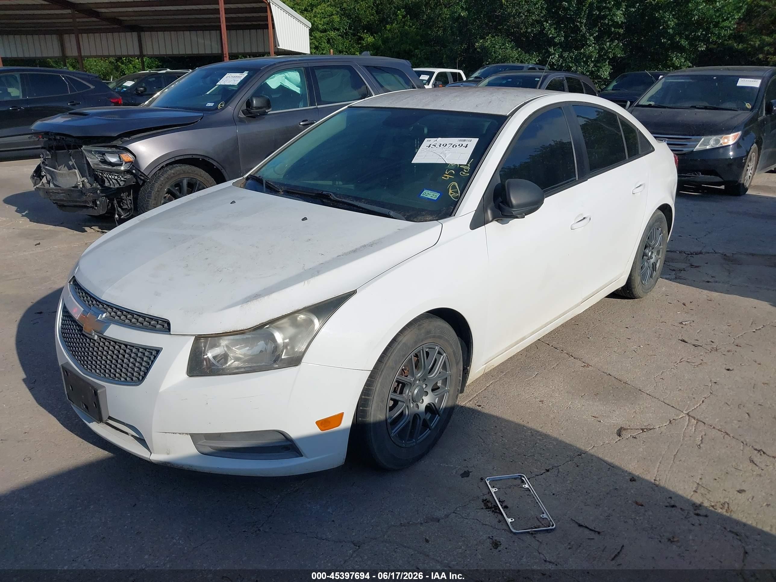 2014 Chevrolet Cruze Ls Auto White vin: 1G1PA5SH0E7200637