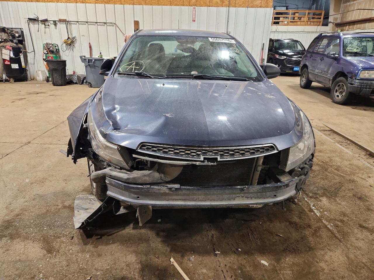 2014 Chevrolet Cruze Ls Gray vin: 1G1PA5SH0E7229085