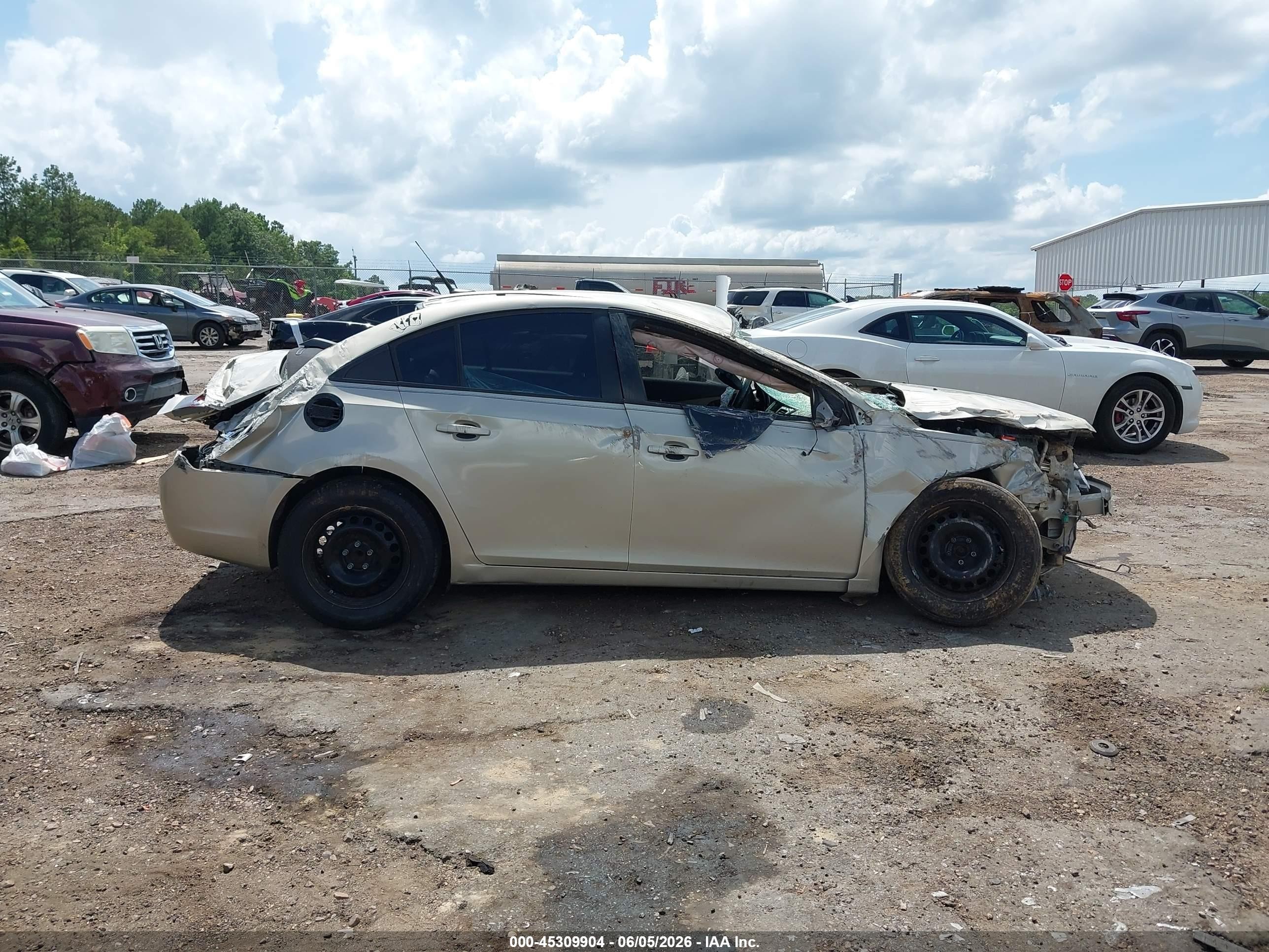 2014 Chevrolet Cruze Ls Auto Золотой vin: 1G1PA5SH0E7242421