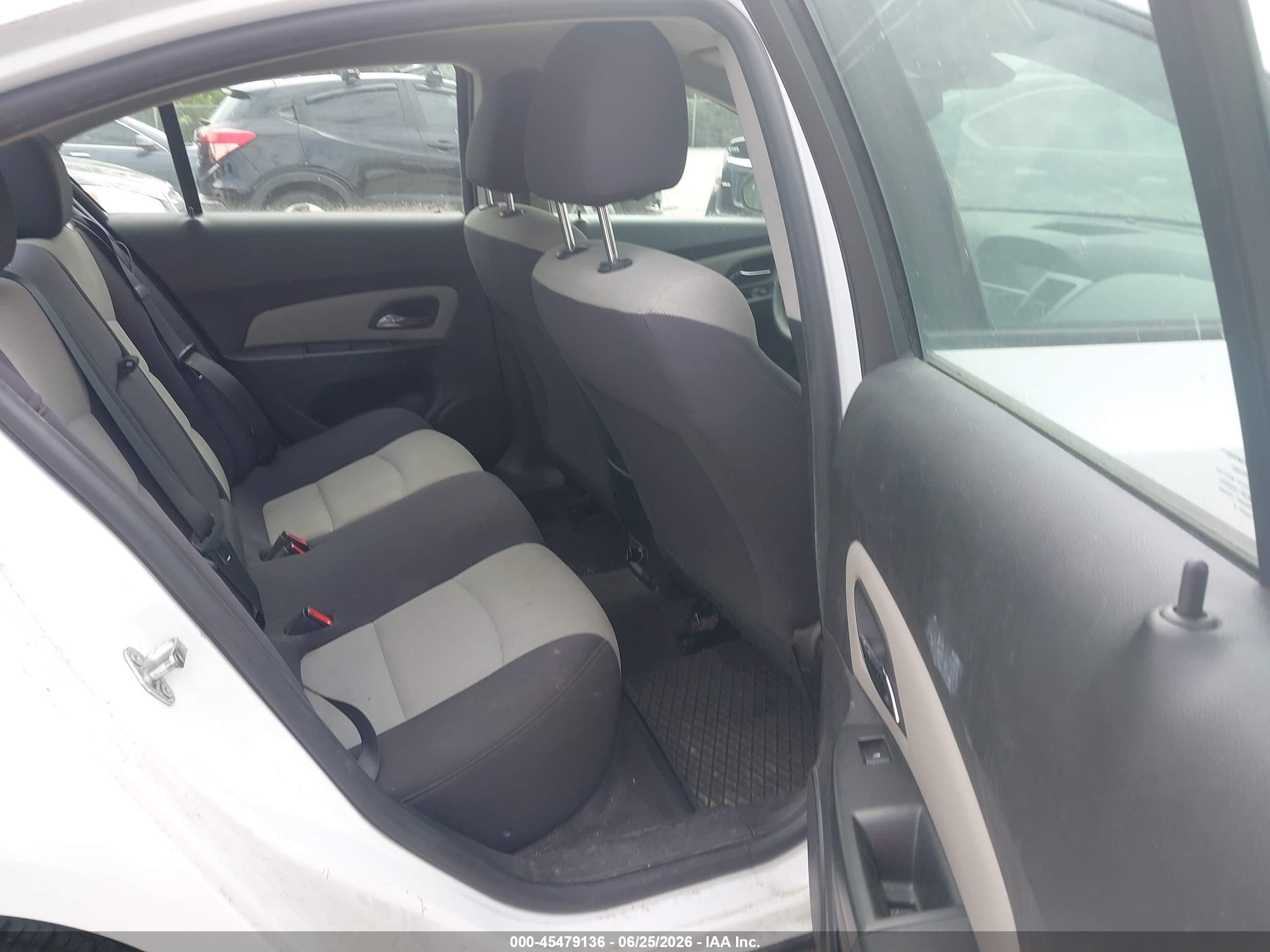 2014 Chevrolet Cruze Ls Auto White vin: 1G1PA5SH0E7244959