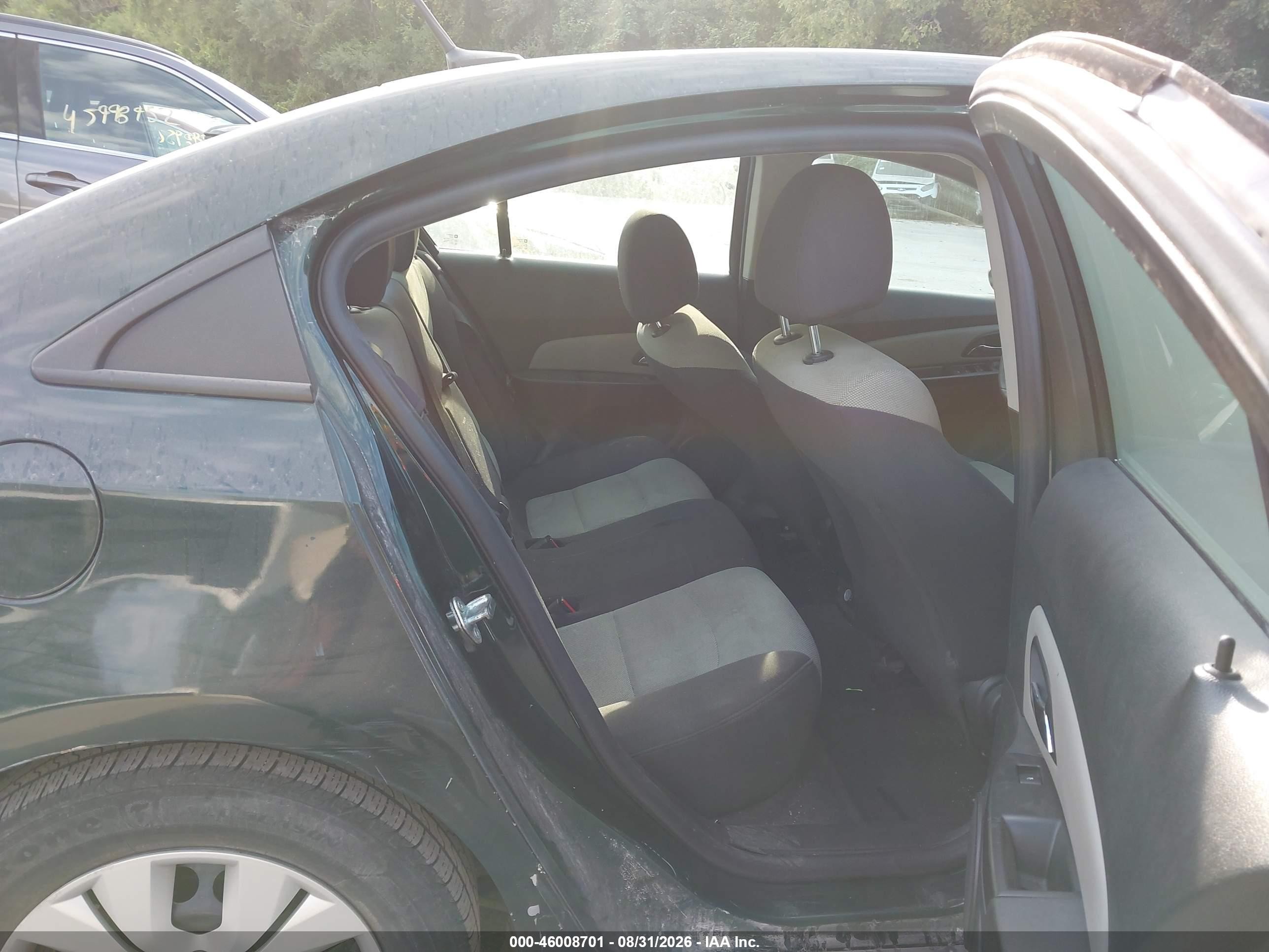 2014 Chevrolet Cruze Ls Auto Зеленый vin: 1G1PA5SH0E7346584
