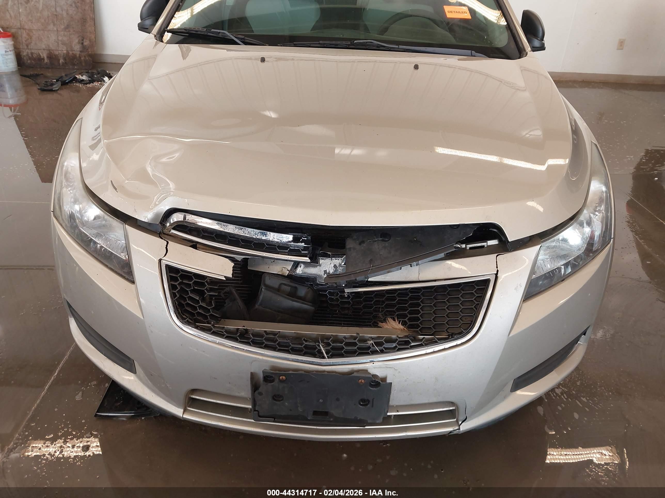 2014 Chevrolet Cruze Ls Auto Gold vin: 1G1PA5SH0E7379584