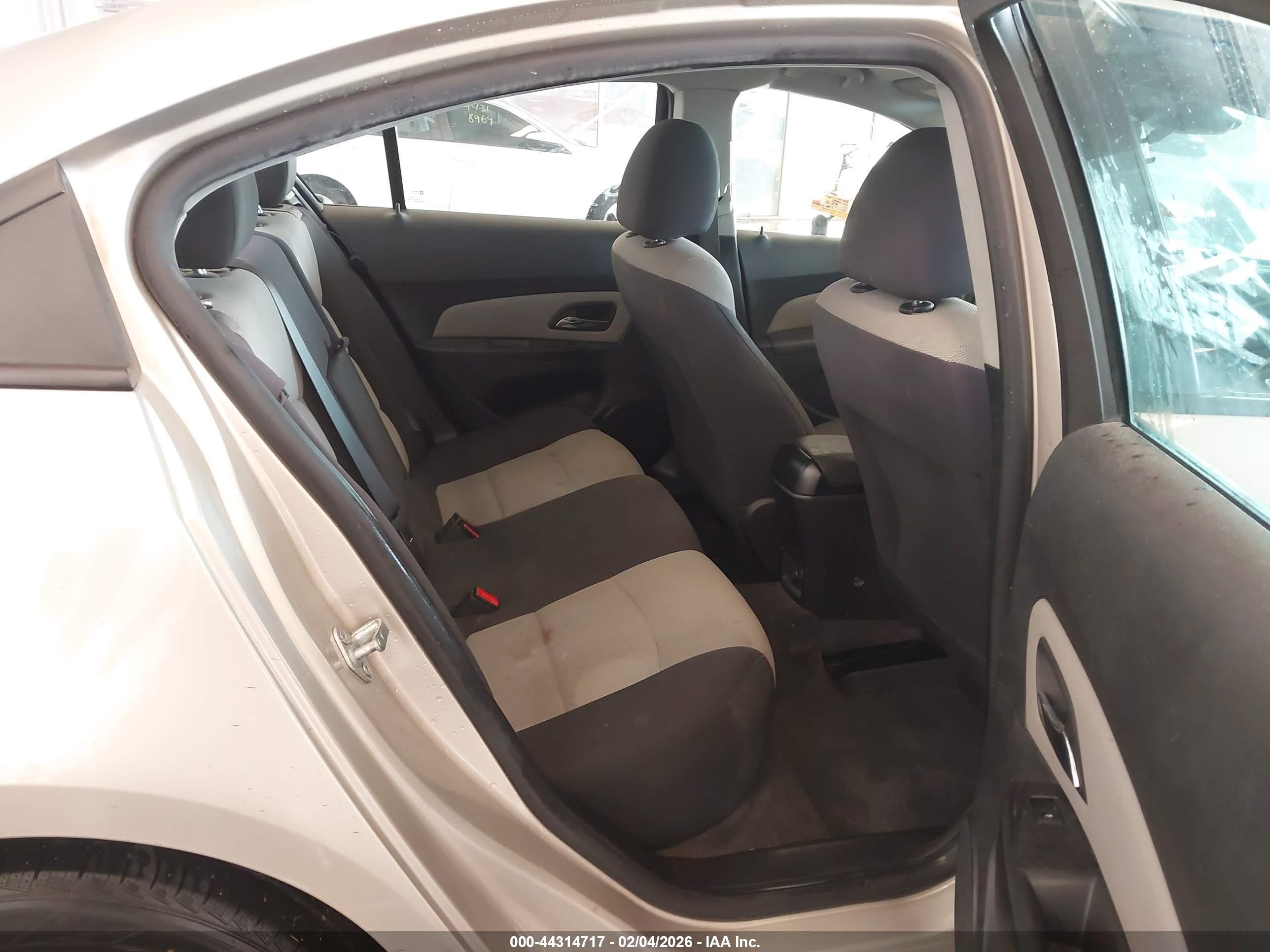 2014 Chevrolet Cruze Ls Auto Gold vin: 1G1PA5SH0E7379584