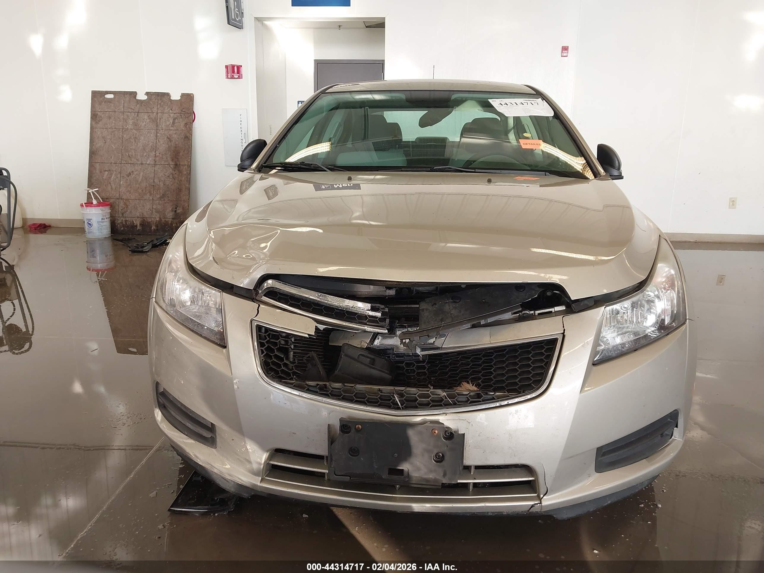 2014 Chevrolet Cruze Ls Auto Gold vin: 1G1PA5SH0E7379584