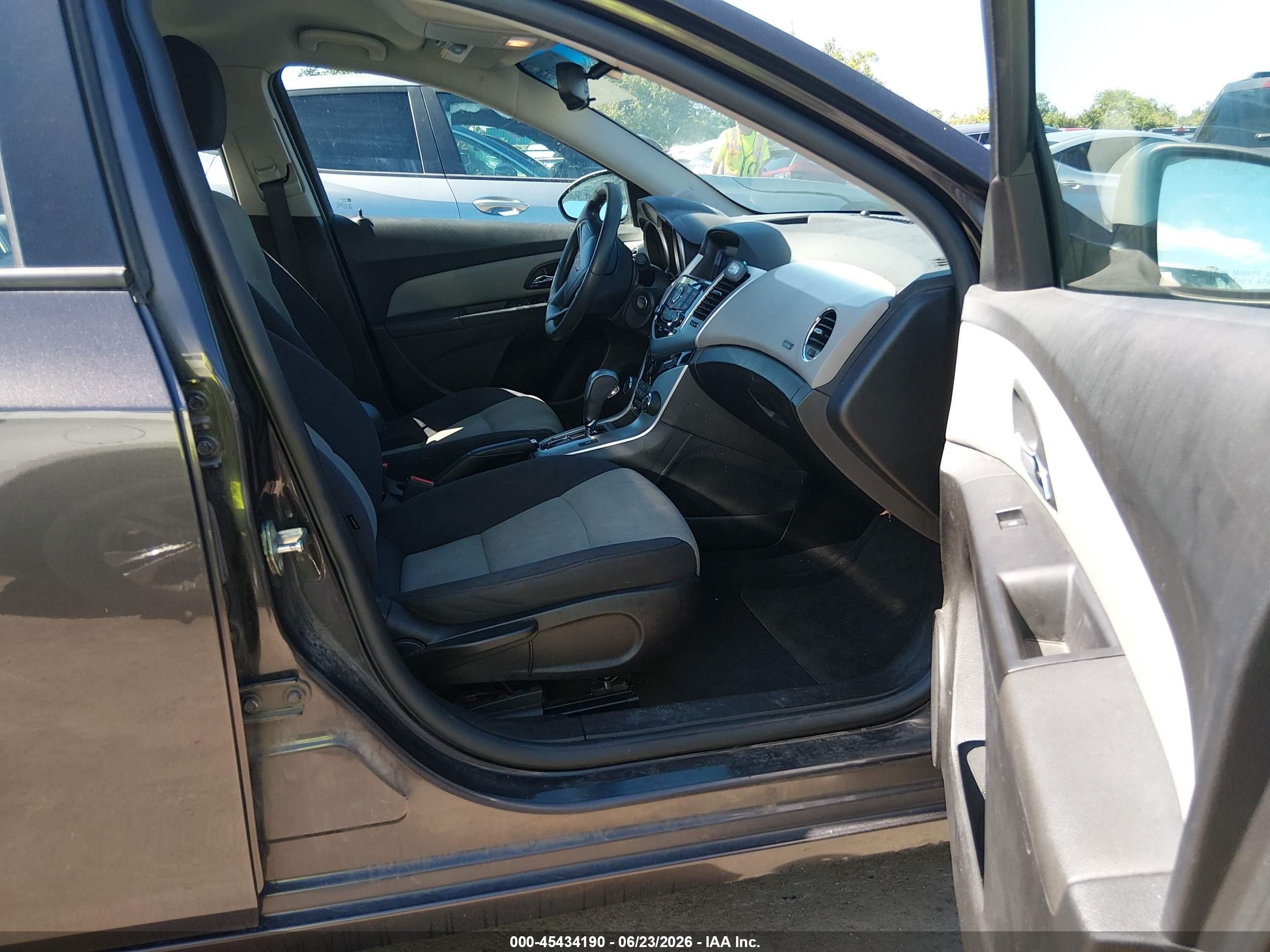 2014 Chevrolet Cruze Ls Auto Gray vin: 1G1PA5SH0E7451349
