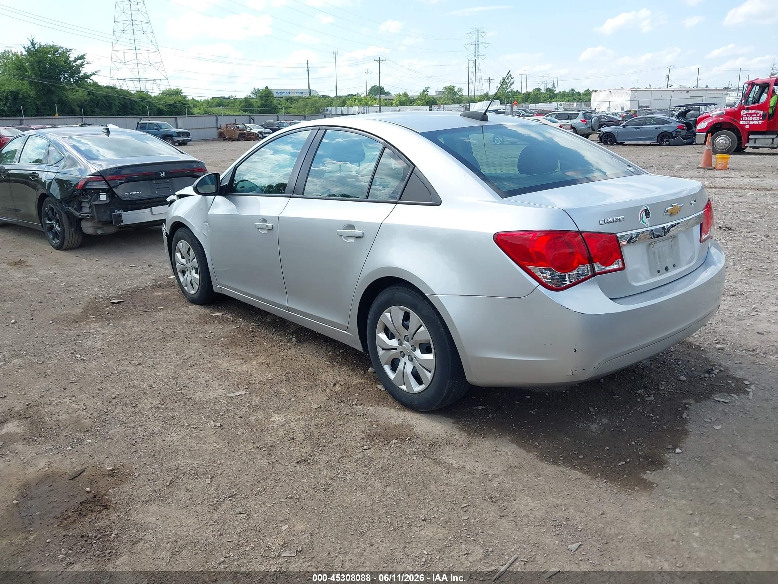 2015 Chevrolet Cruze Ls Auto Silver vin: 1G1PA5SH0F7190399