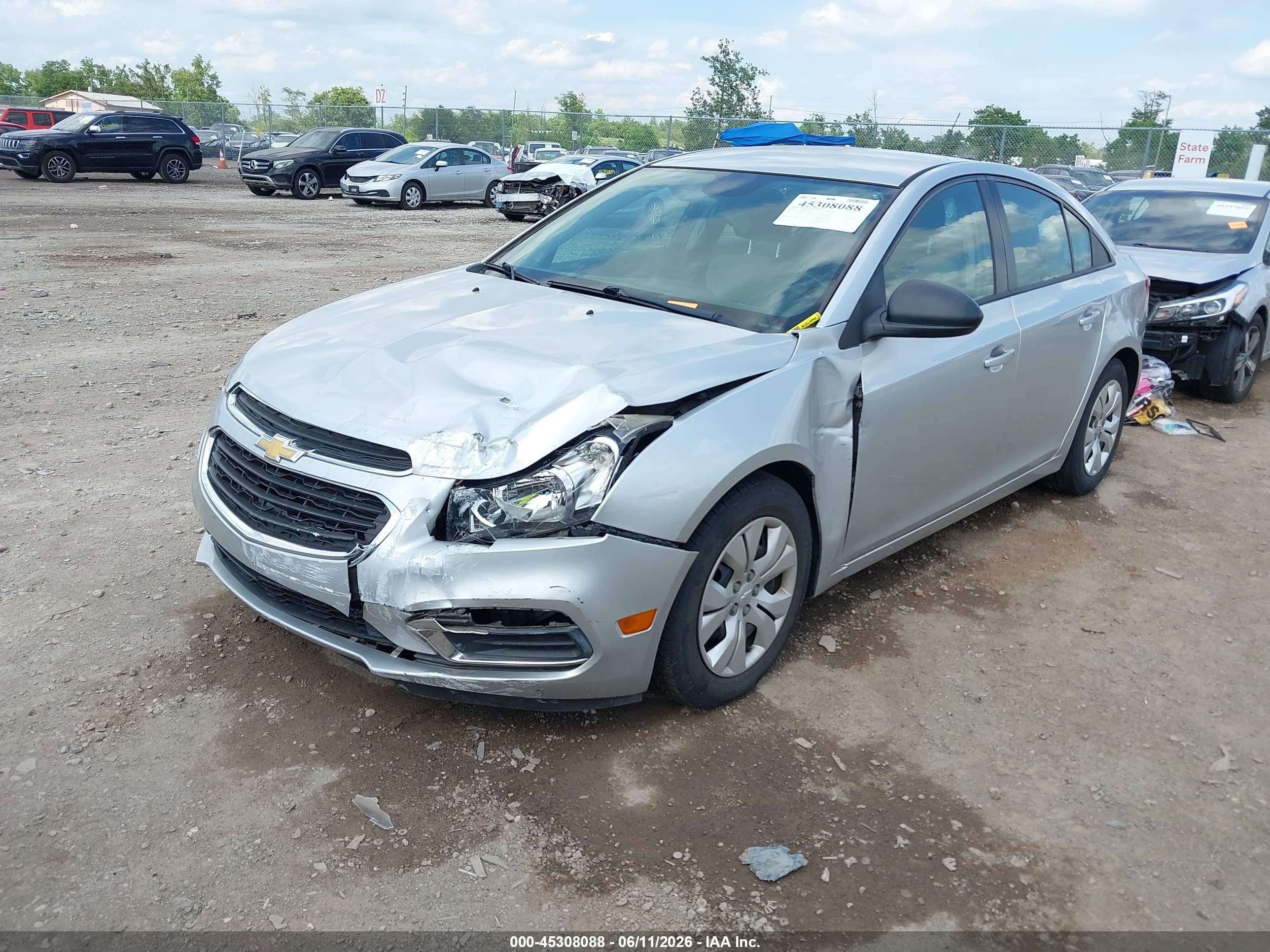 2015 Chevrolet Cruze Ls Auto Silver vin: 1G1PA5SH0F7190399