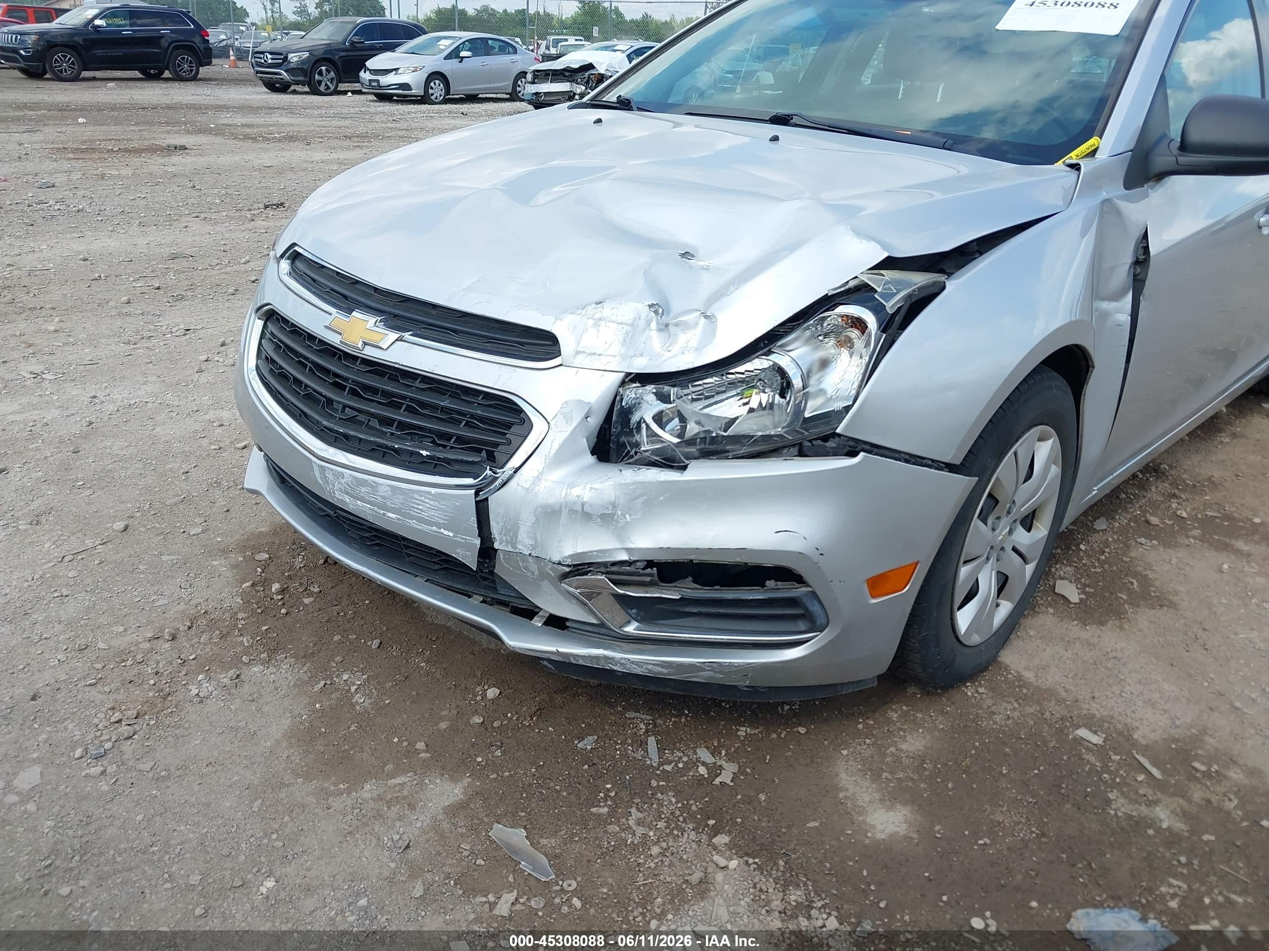 2015 Chevrolet Cruze Ls Auto Silver vin: 1G1PA5SH0F7190399