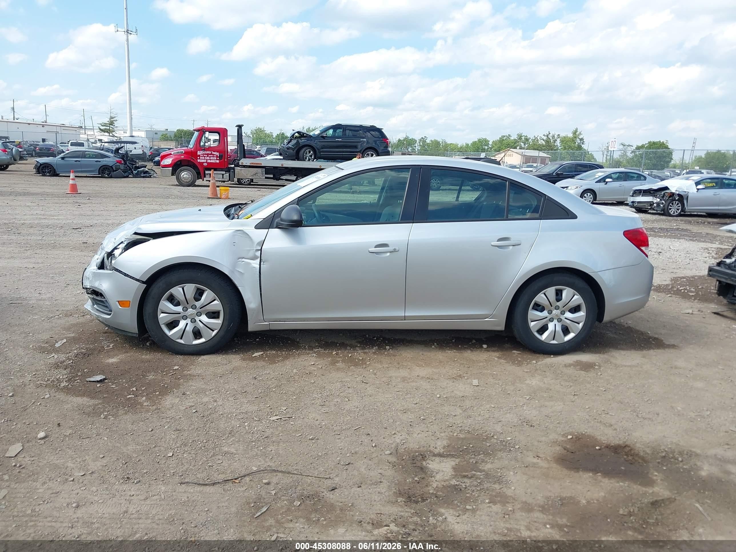 2015 Chevrolet Cruze Ls Auto Silver vin: 1G1PA5SH0F7190399