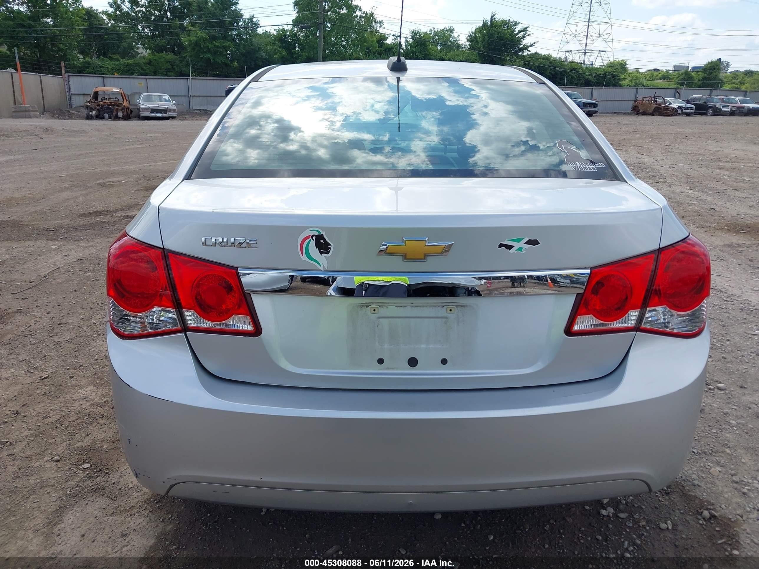 2015 Chevrolet Cruze Ls Auto Silver vin: 1G1PA5SH0F7190399