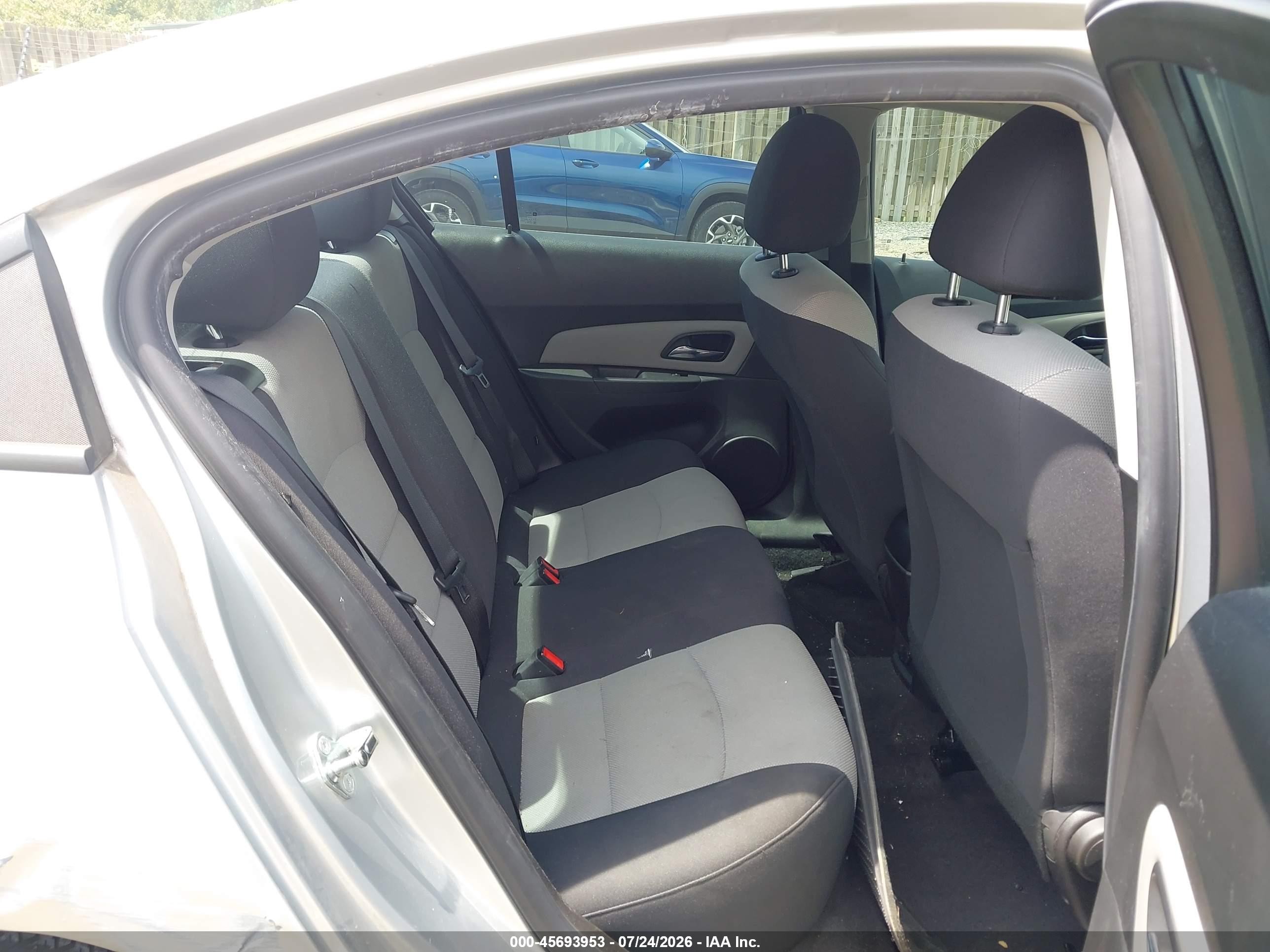 2015 Chevrolet Cruze Ls Auto Silver vin: 1G1PA5SH0F7213082