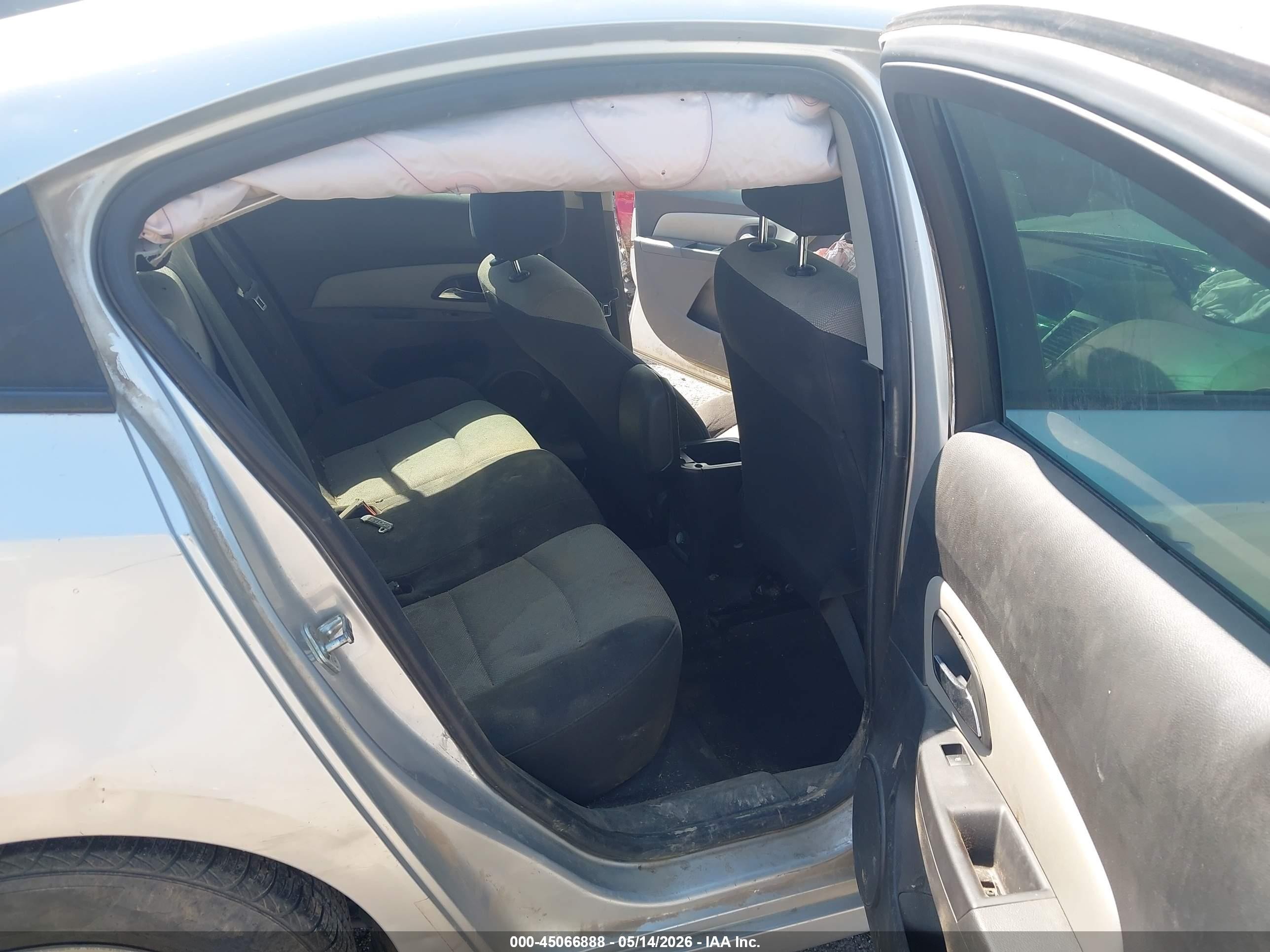 2015 Chevrolet Cruze Ls Auto Silver vin: 1G1PA5SH0F7300223