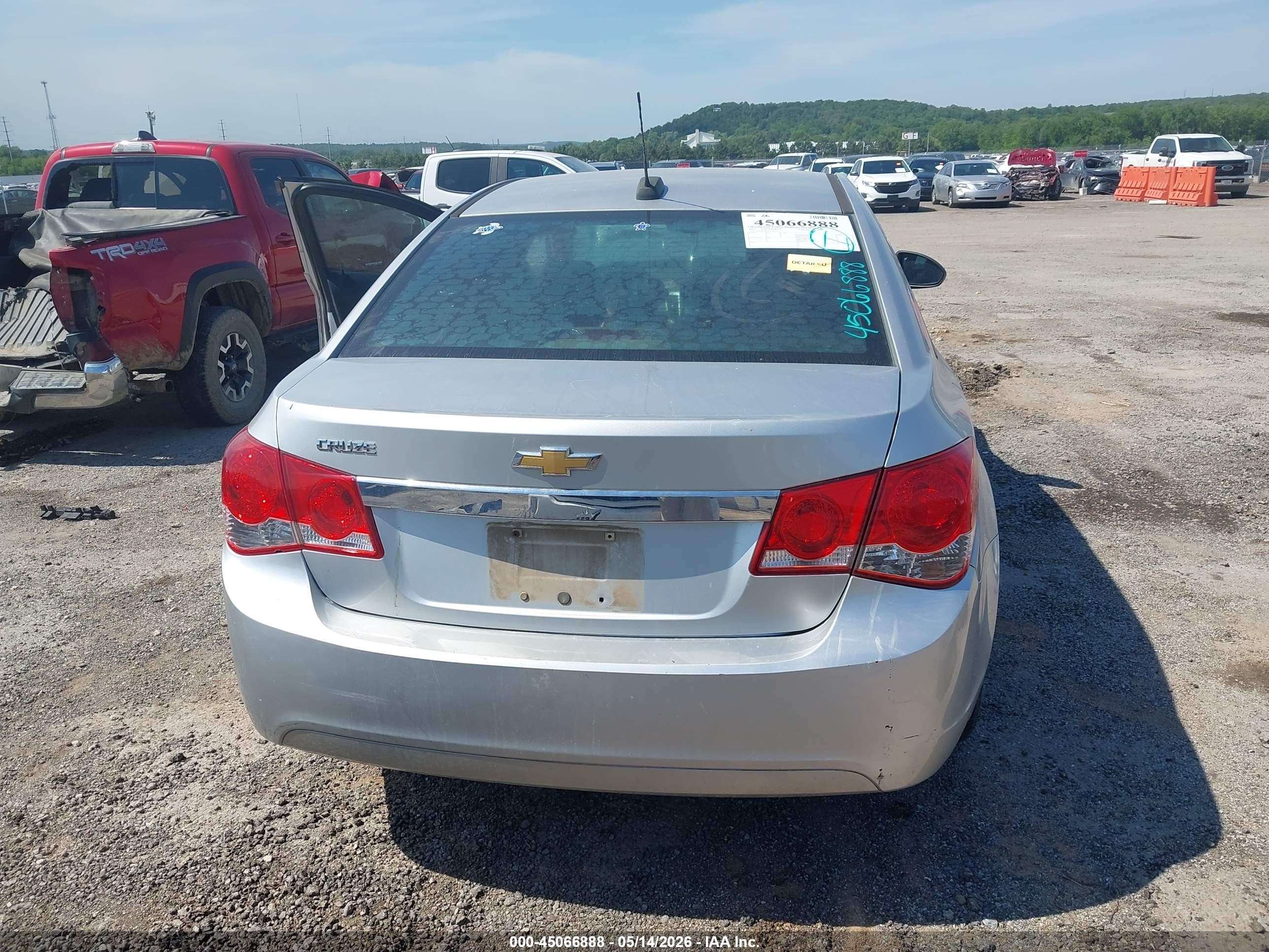2015 Chevrolet Cruze Ls Auto Silver vin: 1G1PA5SH0F7300223