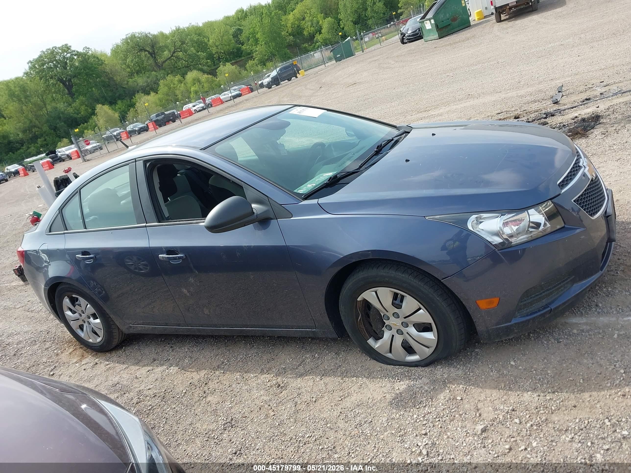 2013 Chevrolet Cruze Ls Auto Blue vin: 1G1PA5SH1D7116440
