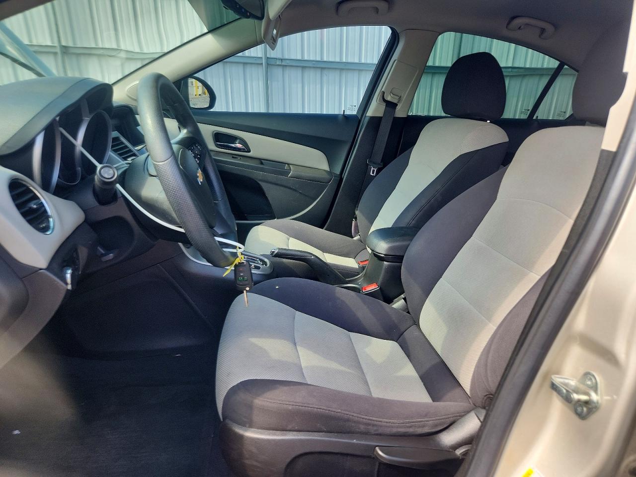 2013 Chevrolet Cruze Ls Tan vin: 1G1PA5SH1D7261851