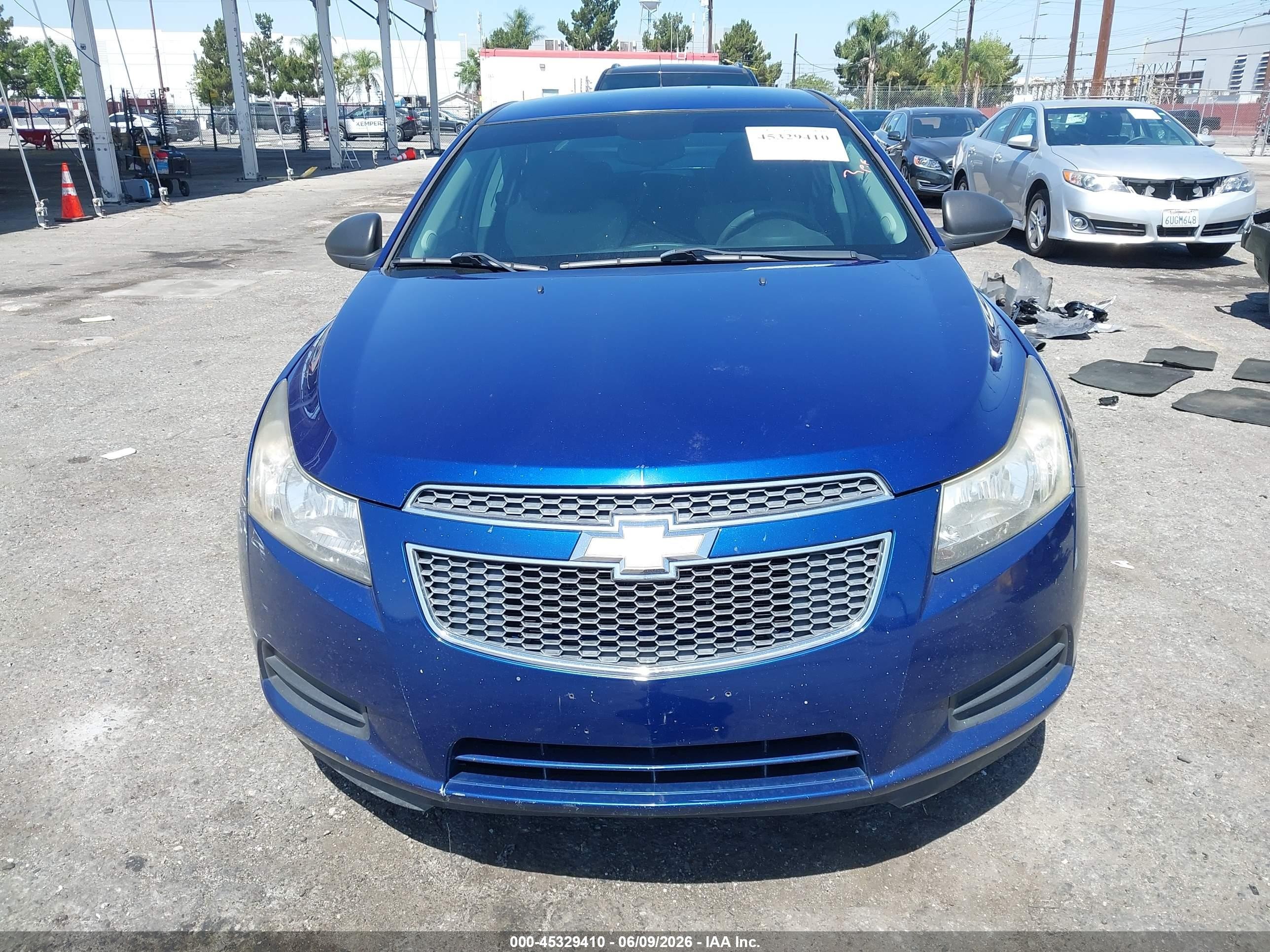 2013 Chevrolet Cruze Ls Auto Blue vin: 1G1PA5SH1D7285308