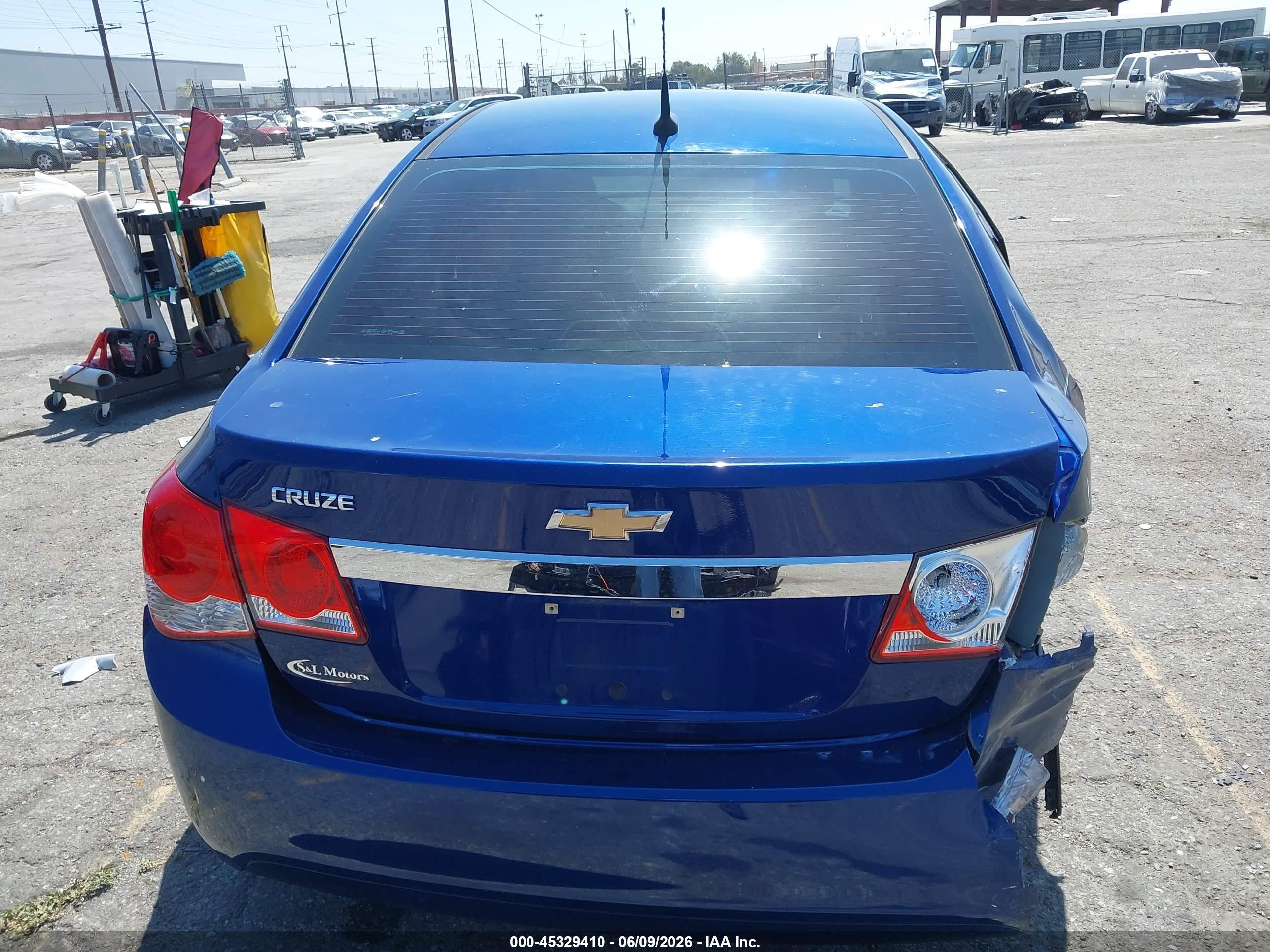 2013 Chevrolet Cruze Ls Auto Blue vin: 1G1PA5SH1D7285308