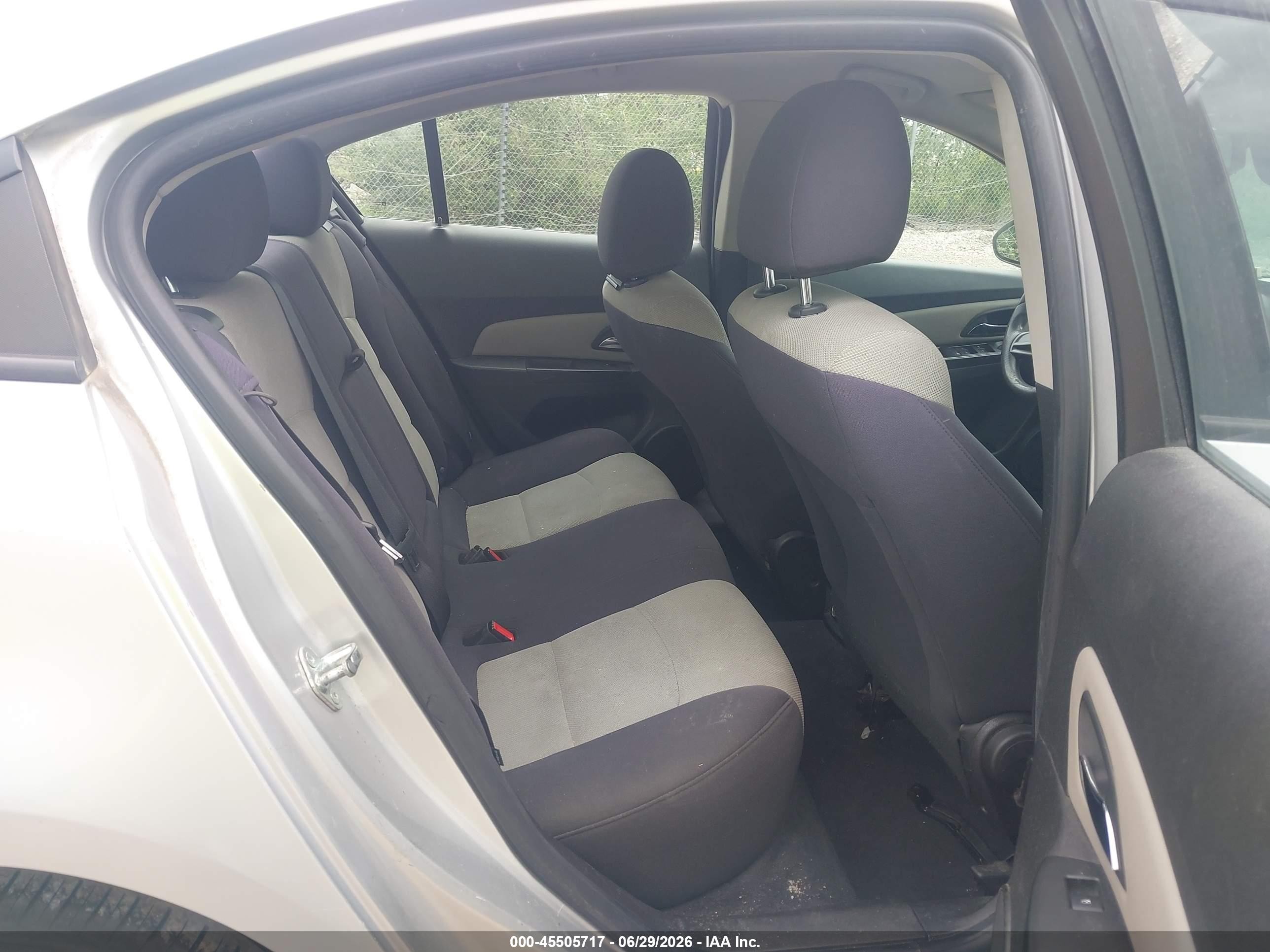 2013 Chevrolet Cruze Ls Auto Silver vin: 1G1PA5SH1D7289066