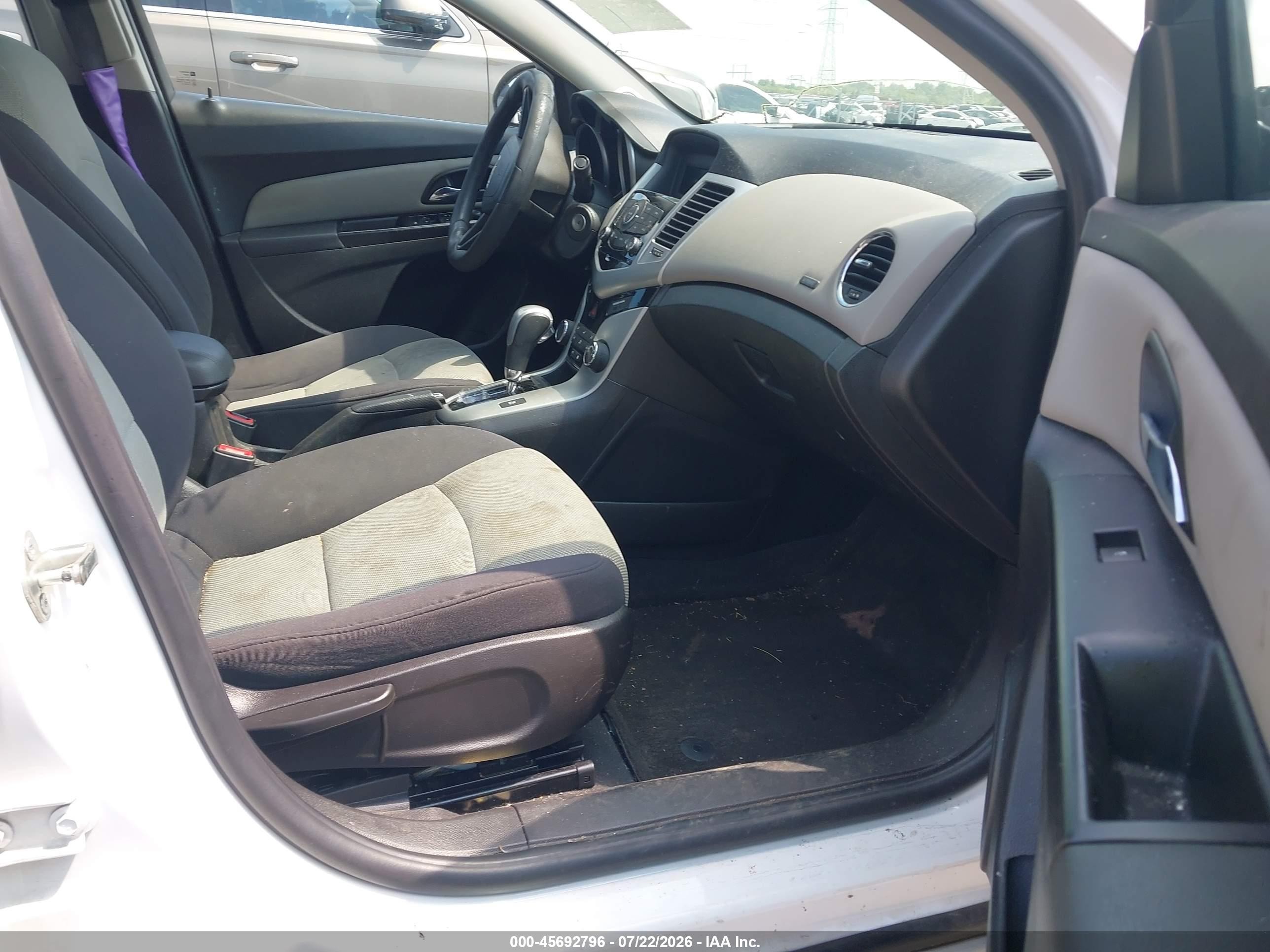 2014 Chevrolet Cruze Ls Auto White vin: 1G1PA5SH1E7220038