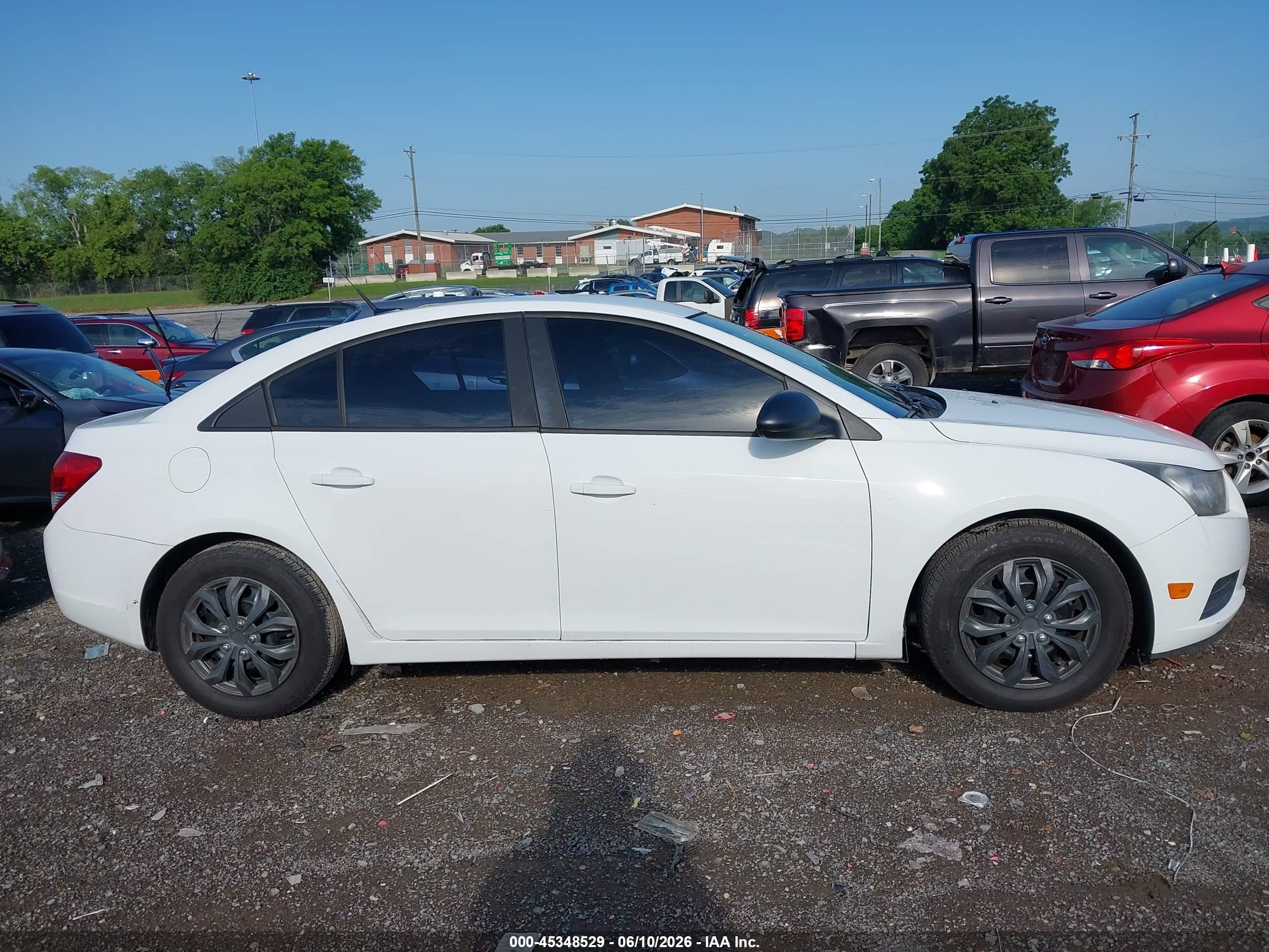 2014 Chevrolet Cruze Ls Auto White vin: 1G1PA5SH1E7220590