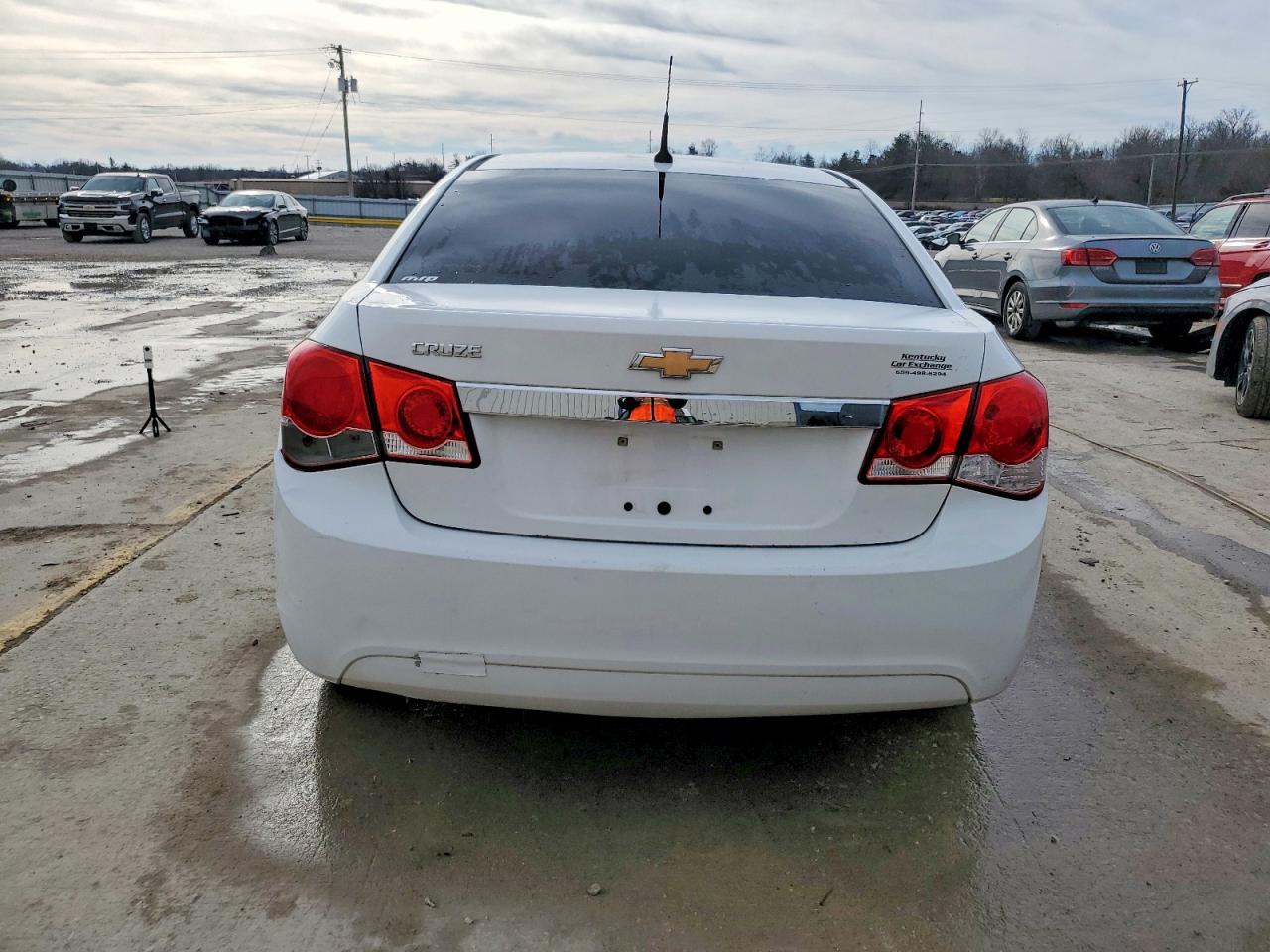2014 Chevrolet Cruze Ls White vin: 1G1PA5SH1E7313349