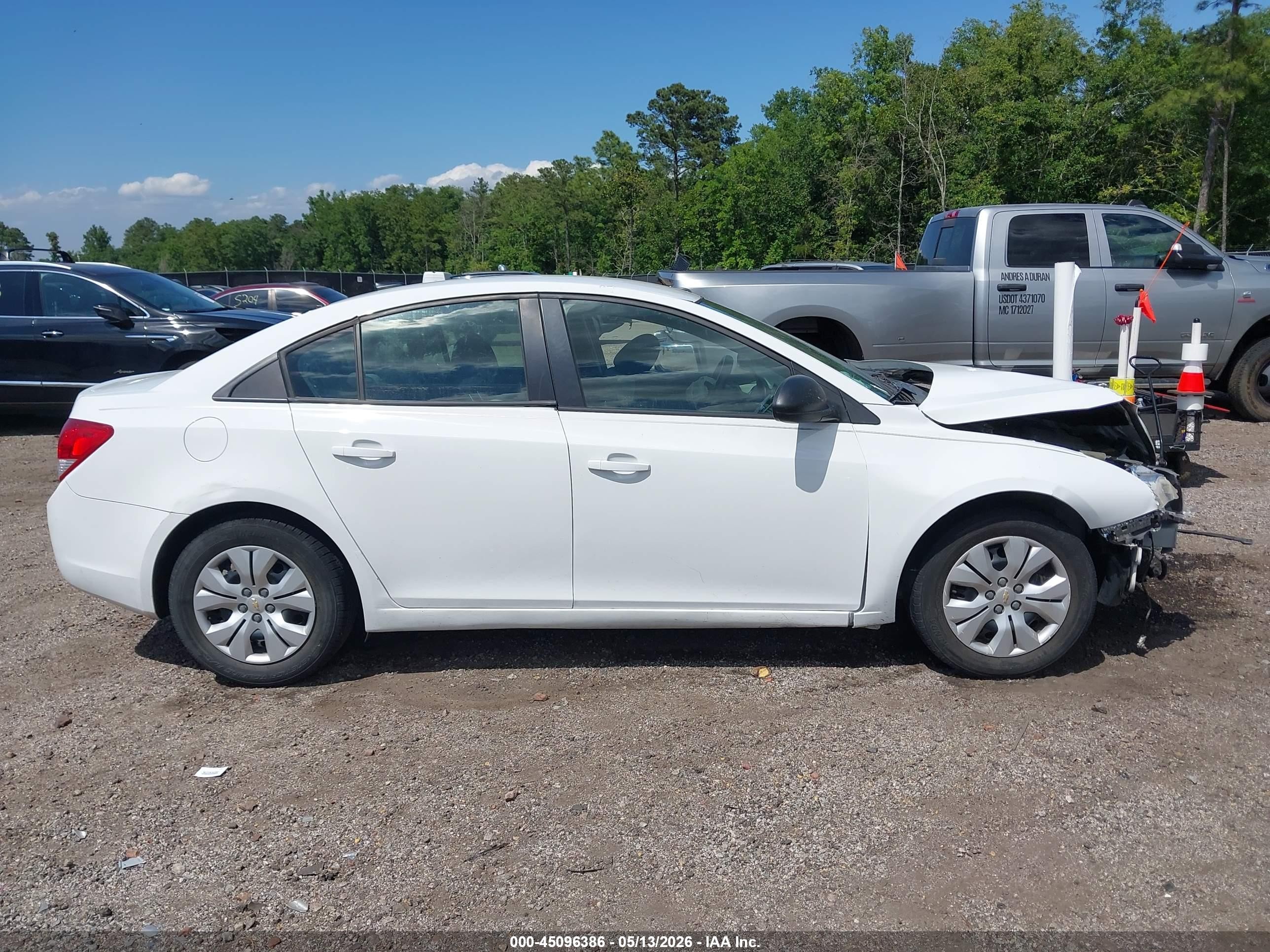 2014 Chevrolet Cruze Ls Auto White vin: 1G1PA5SH1E7356556