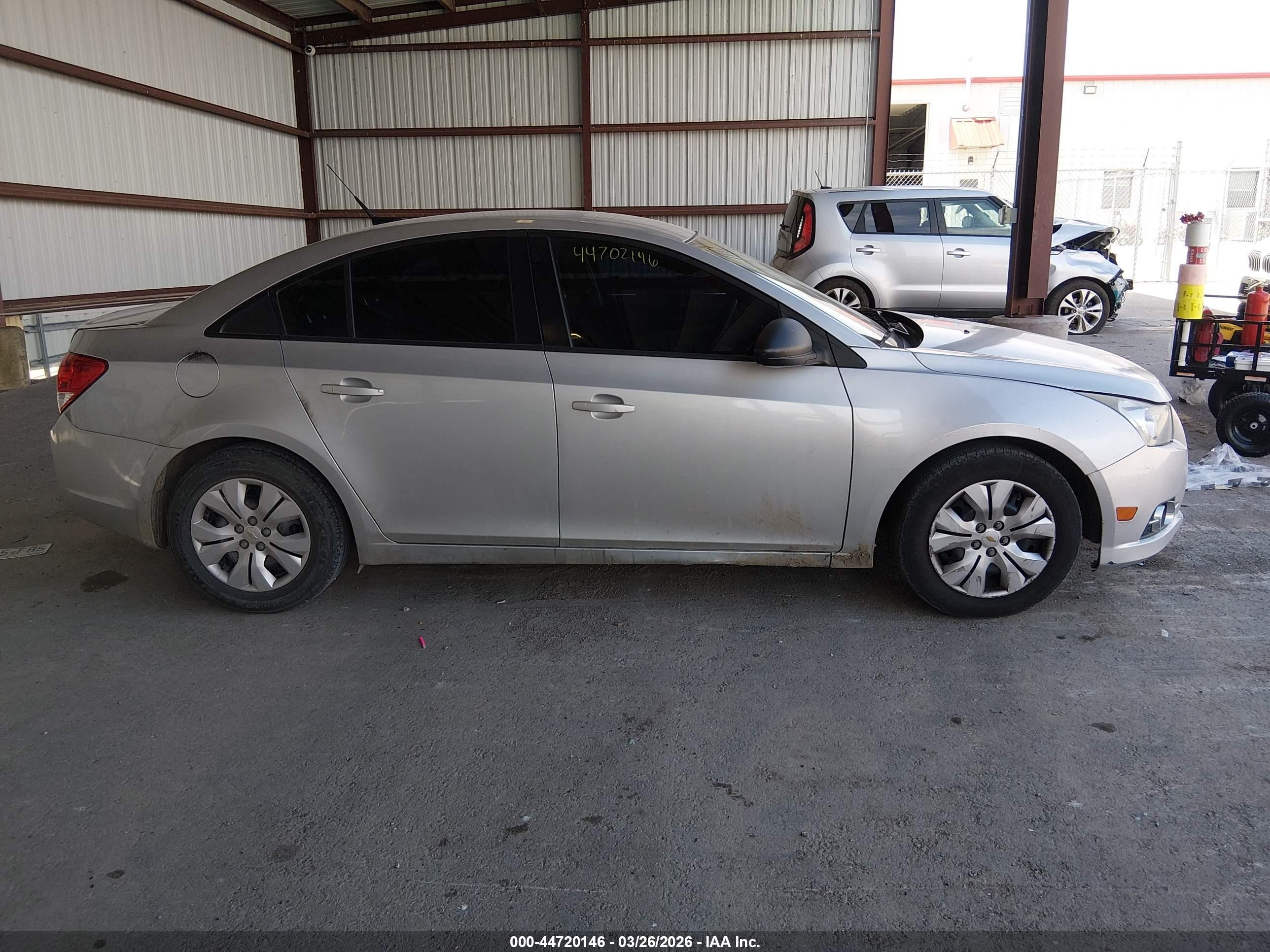 2014 Chevrolet Cruze Ls Auto Silver vin: 1G1PA5SH1E7418263