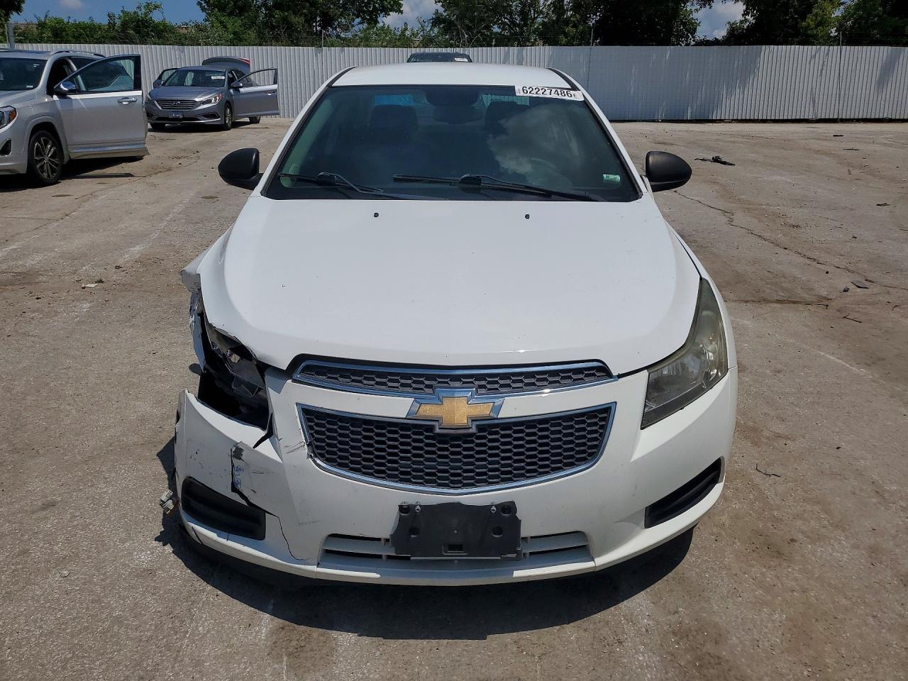 2014 Chevrolet Cruze Ls White vin: 1G1PA5SH1E7445012