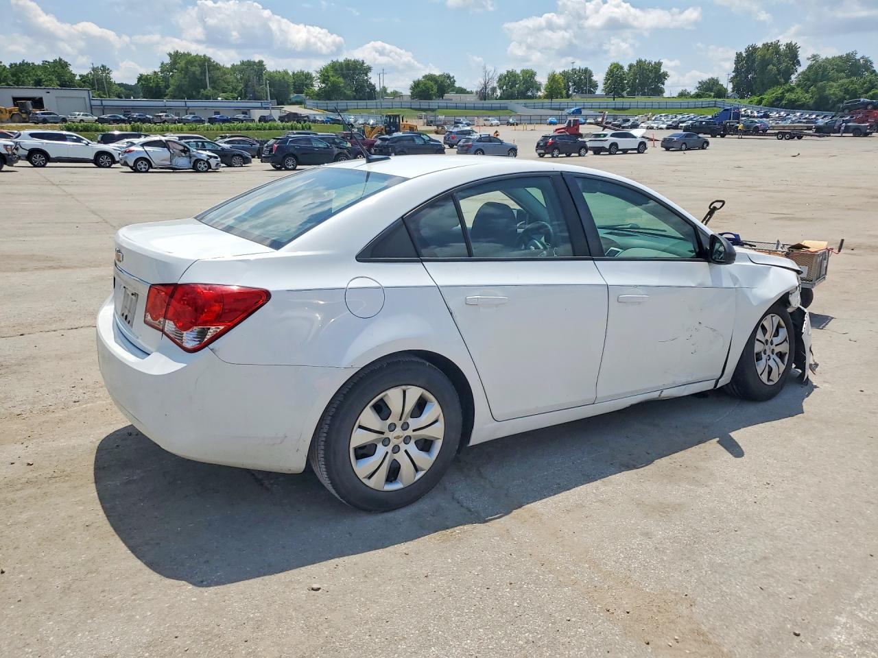 2014 Chevrolet Cruze Ls White vin: 1G1PA5SH1E7445012