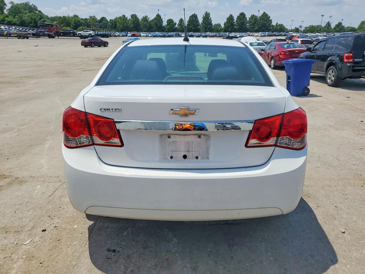 2014 Chevrolet Cruze Ls White vin: 1G1PA5SH1E7445012