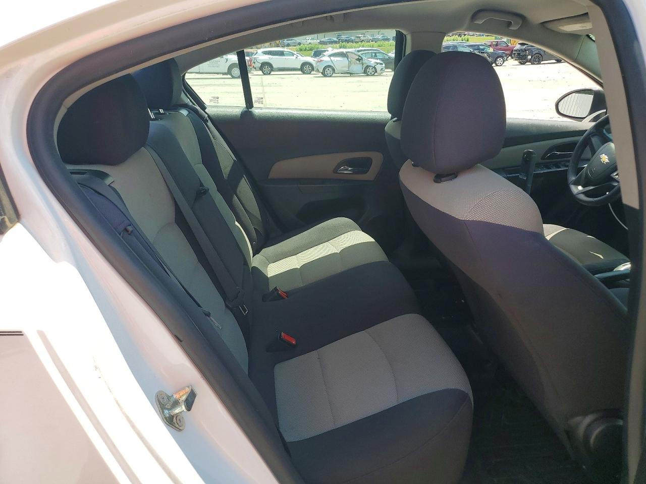 2014 Chevrolet Cruze Ls White vin: 1G1PA5SH1E7445012