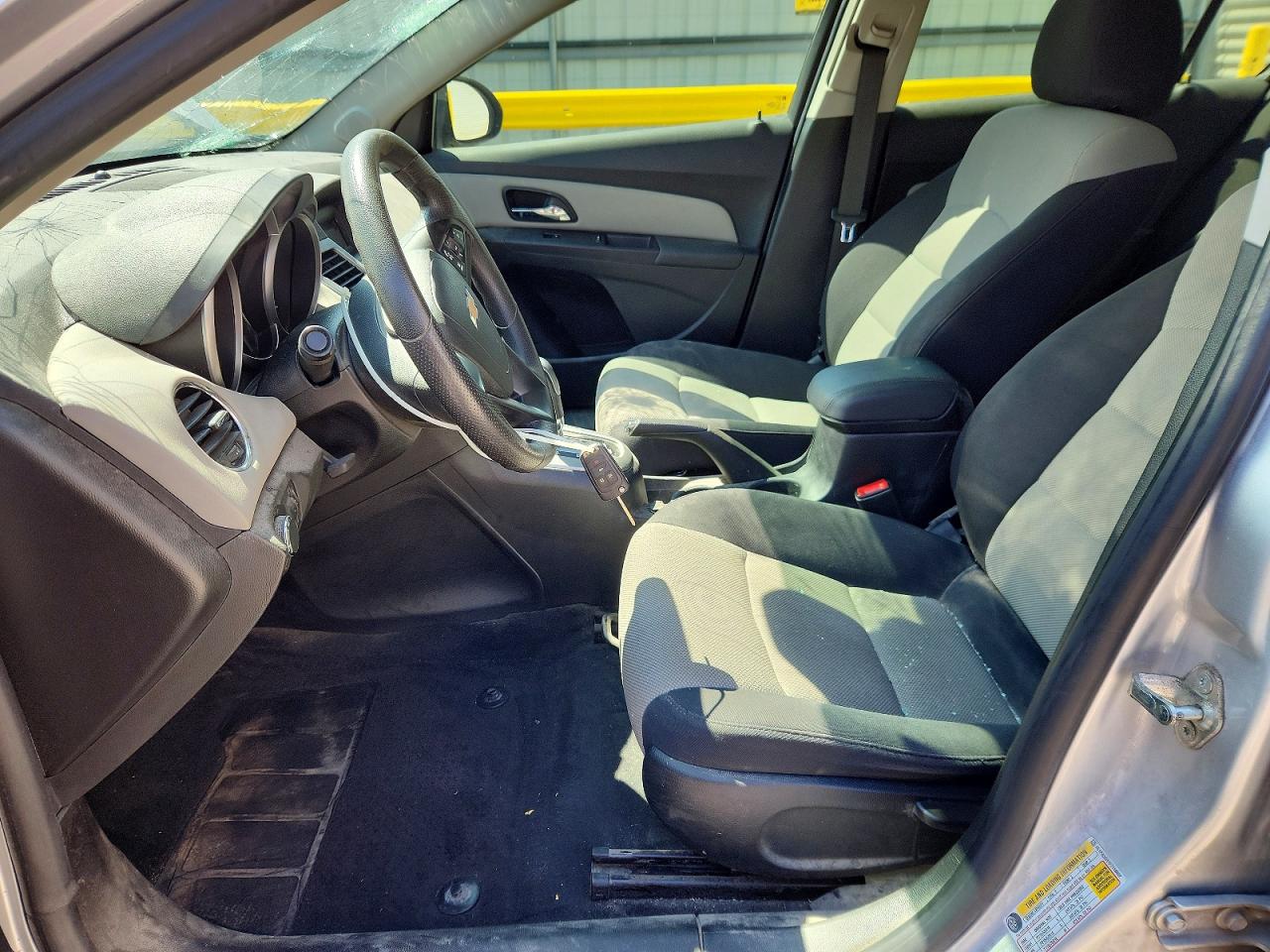 2015 Chevrolet Cruze Ls Silver vin: 1G1PA5SH1F7116022