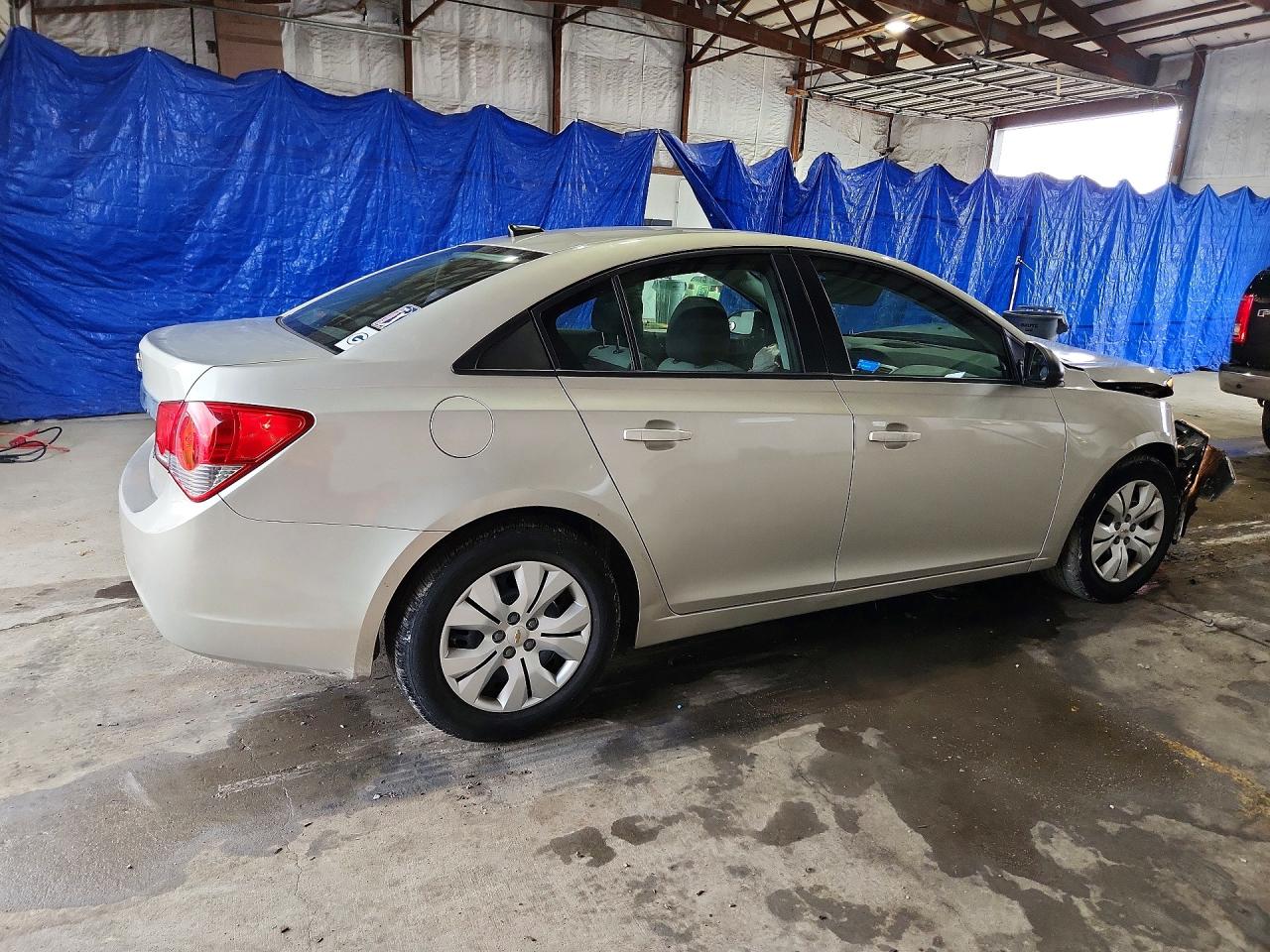 2013 Chevrolet Cruze Ls Gold vin: 1G1PA5SH2D7122571