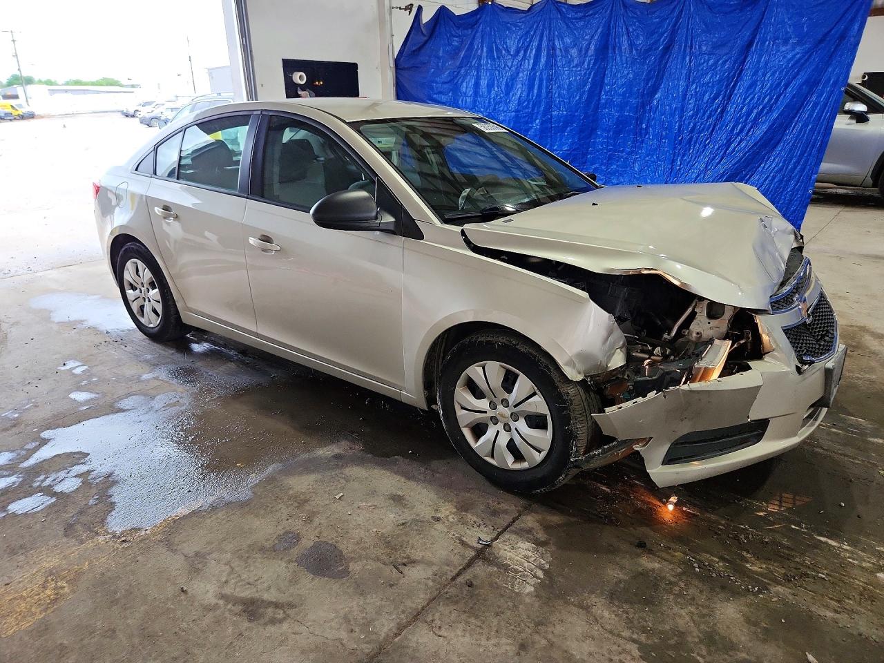 2013 Chevrolet Cruze Ls Gold vin: 1G1PA5SH2D7122571