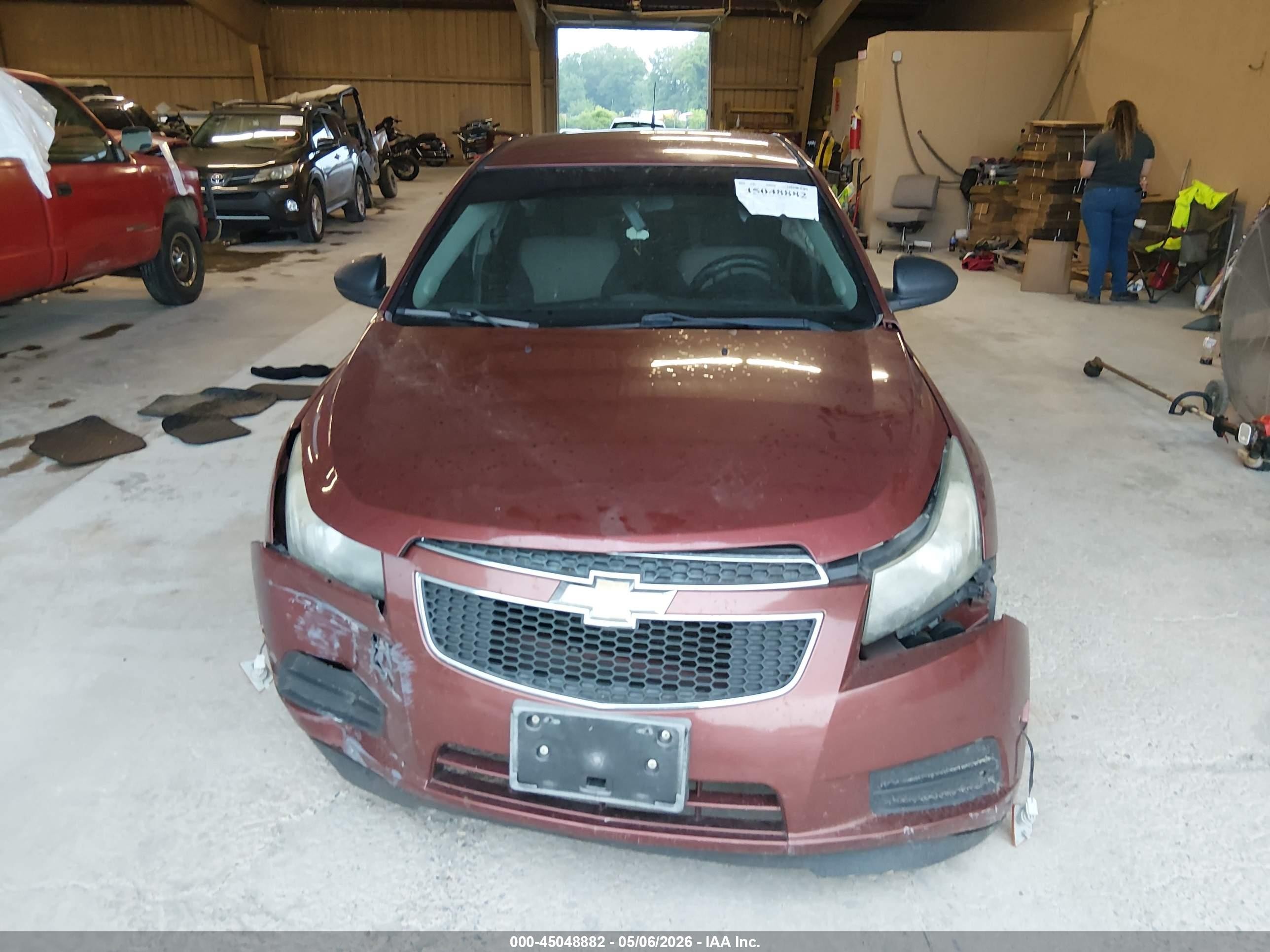 2013 Chevrolet Cruze Ls Auto Burgundy vin: 1G1PA5SH2D7125101