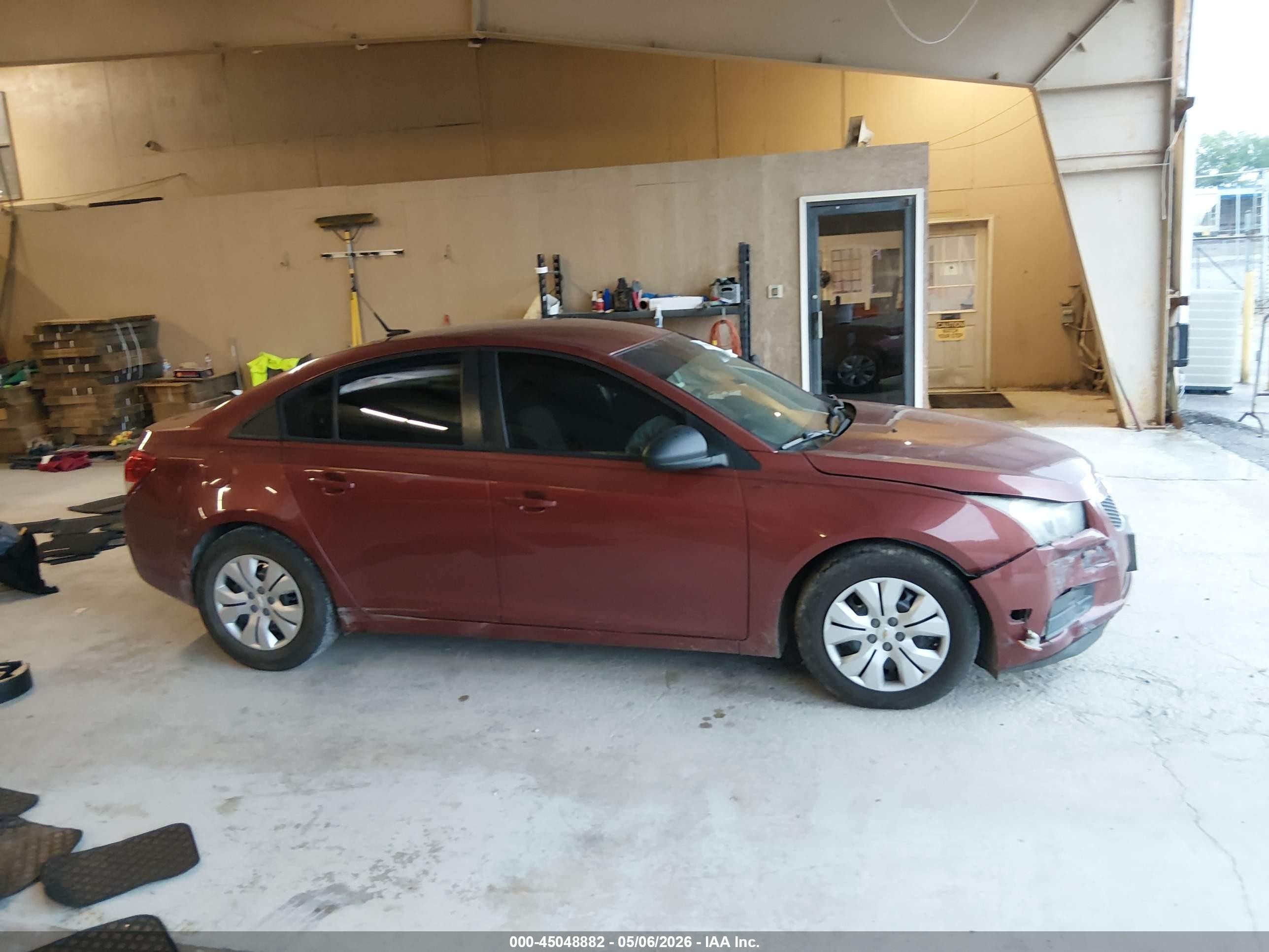 2013 Chevrolet Cruze Ls Auto Burgundy vin: 1G1PA5SH2D7125101