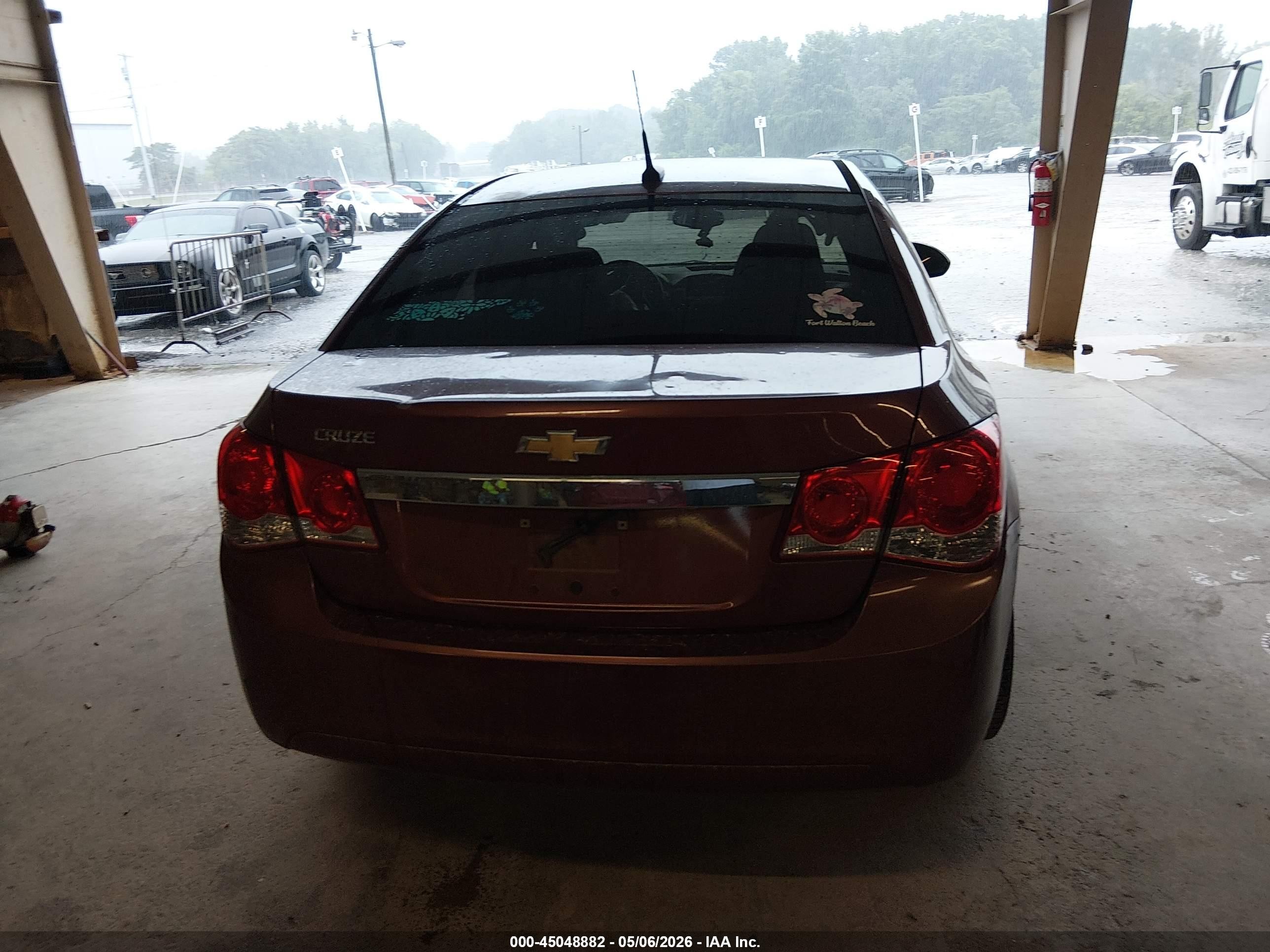 2013 Chevrolet Cruze Ls Auto Burgundy vin: 1G1PA5SH2D7125101