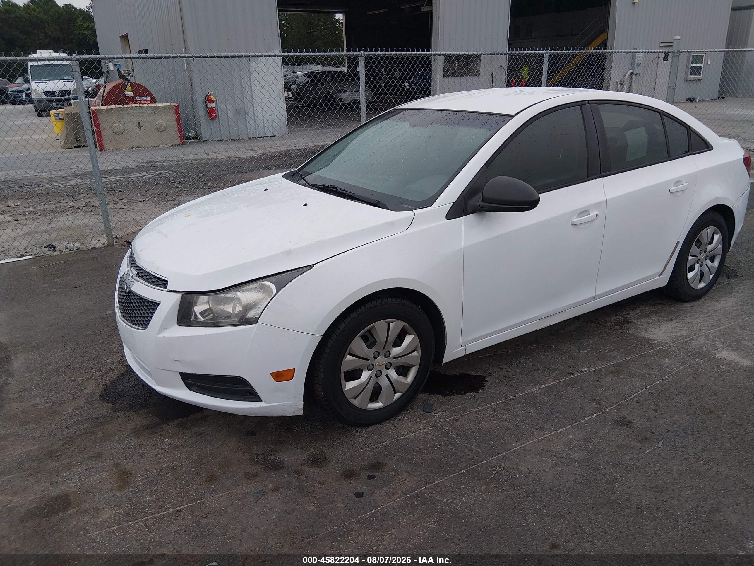 2013 Chevrolet Cruze Ls Auto White vin: 1G1PA5SH2D7184410