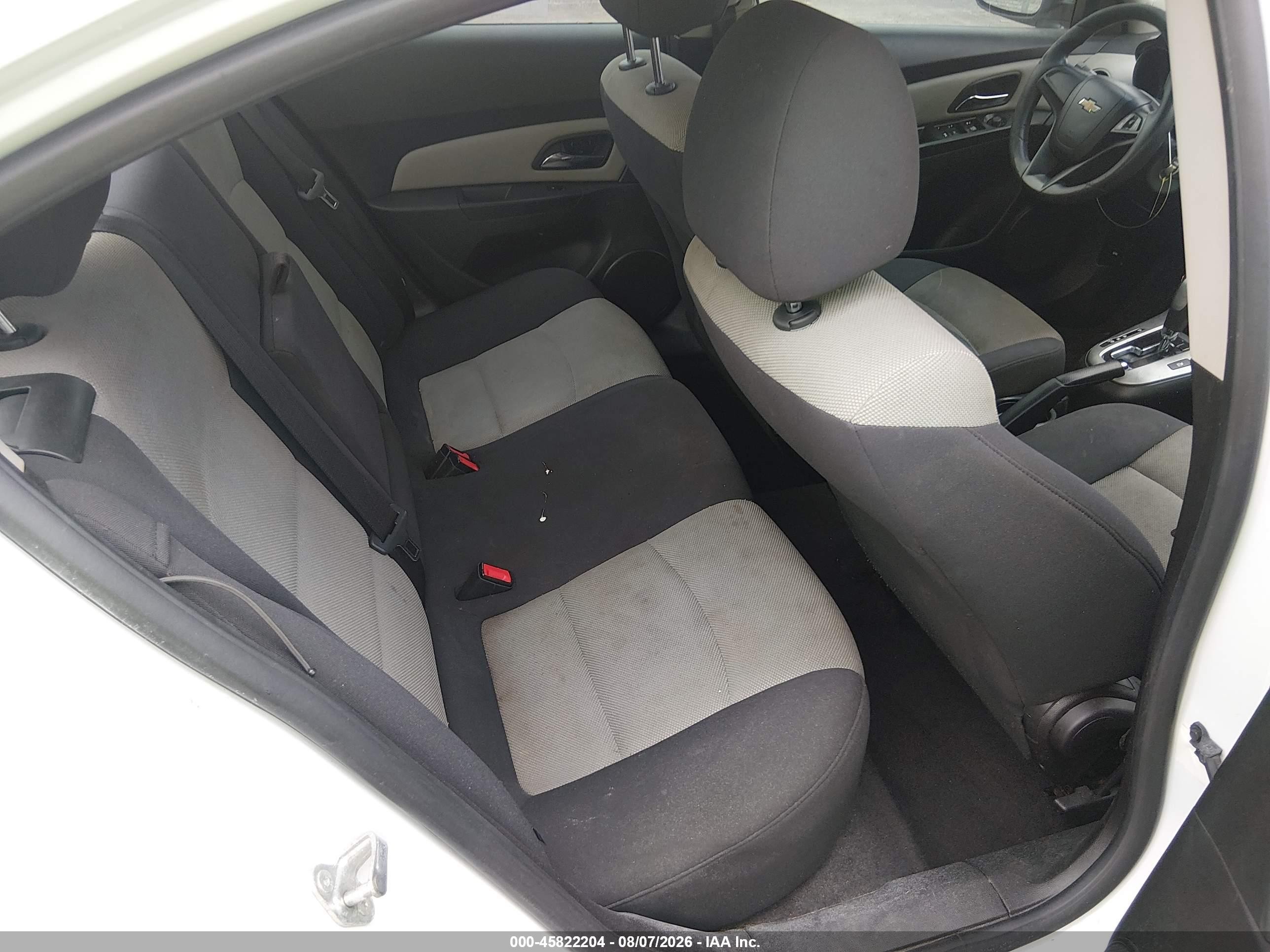 2013 Chevrolet Cruze Ls Auto White vin: 1G1PA5SH2D7184410