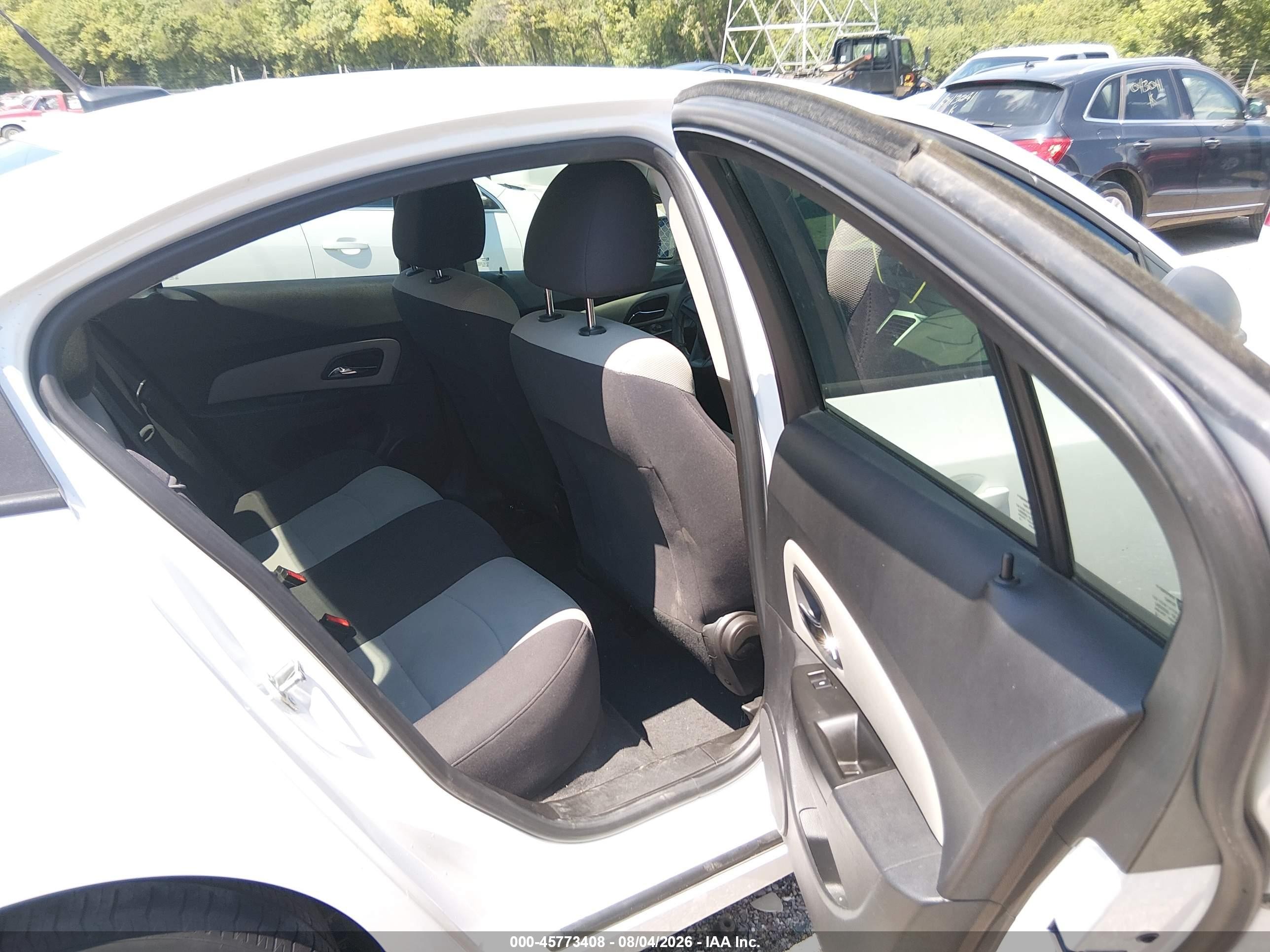 2014 Chevrolet Cruze Ls Auto Белый vin: 1G1PA5SH2E7114472