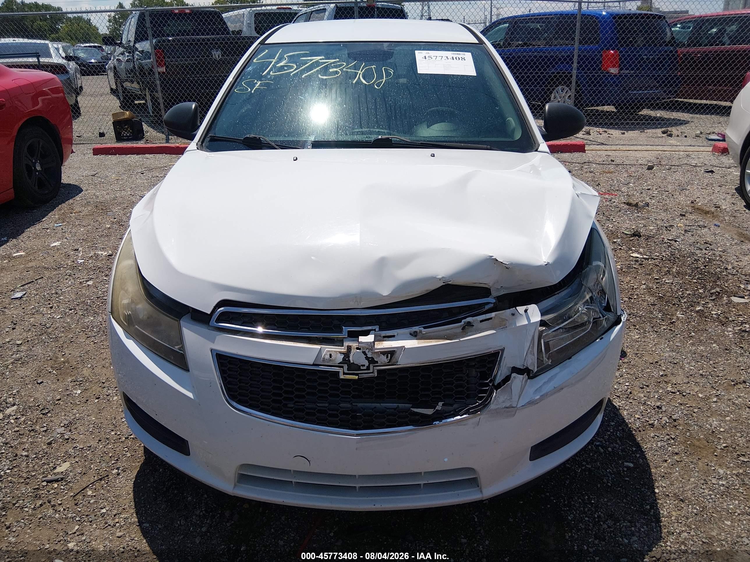 2014 Chevrolet Cruze Ls Auto Белый vin: 1G1PA5SH2E7114472