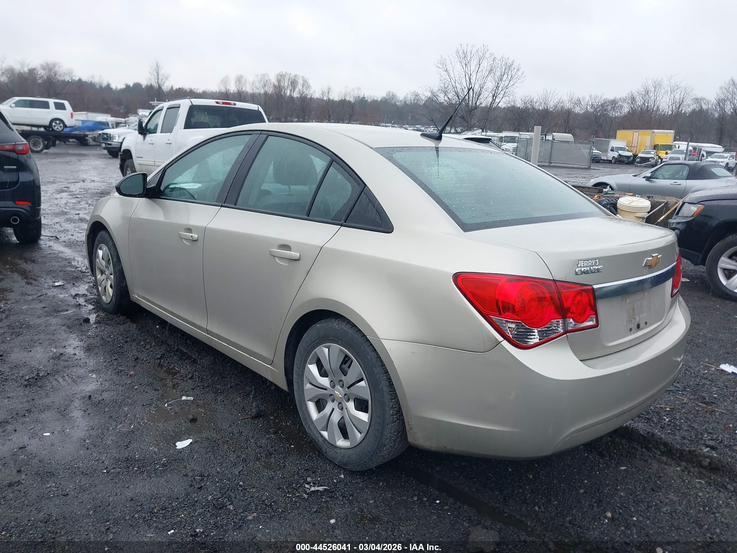 2014 Chevrolet Cruze Ls Auto Бежевый vin: 1G1PA5SH2E7126203