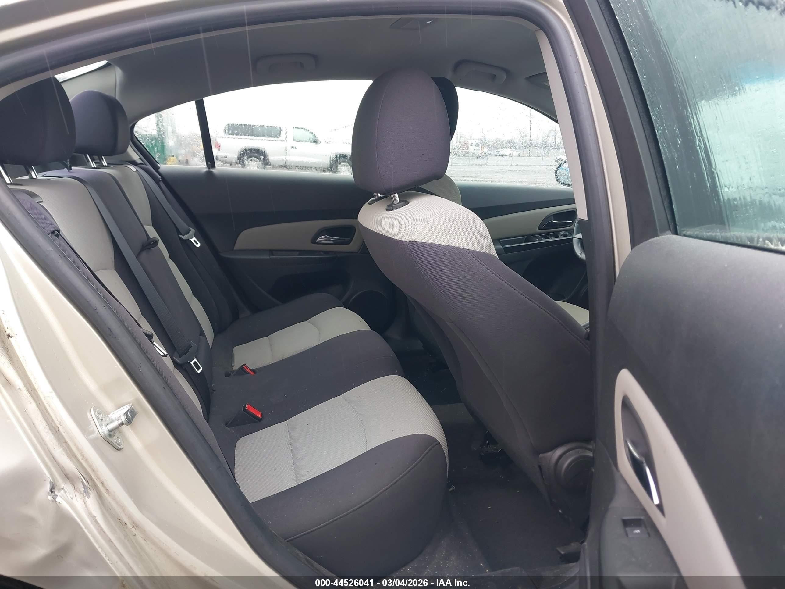 2014 Chevrolet Cruze Ls Auto Бежевый vin: 1G1PA5SH2E7126203