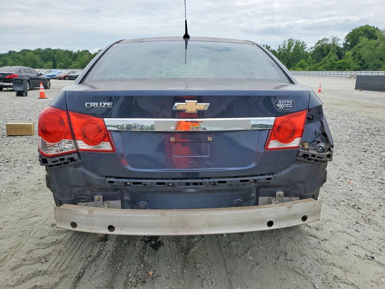 2014 Chevrolet Cruze Ls Blue vin: 1G1PA5SH2E7136178