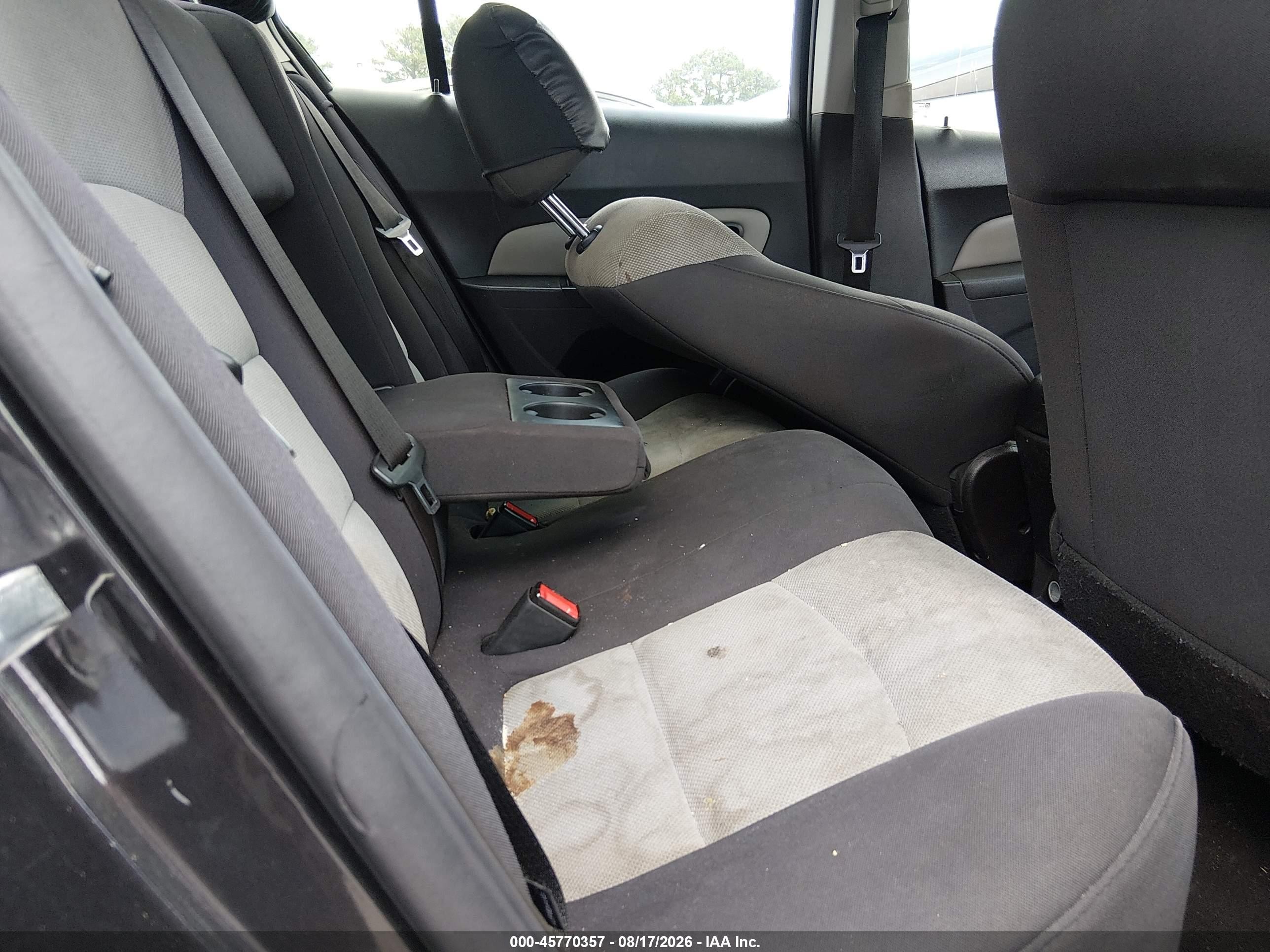 2014 Chevrolet Cruze Ls Auto Серый vin: 1G1PA5SH2E7160352