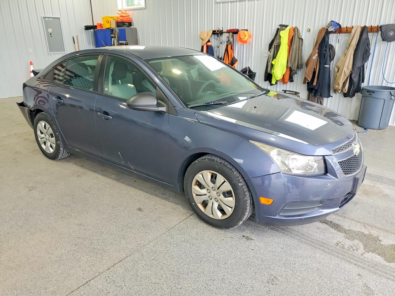 2014 Chevrolet Cruze Ls Blue vin: 1G1PA5SH2E7172601