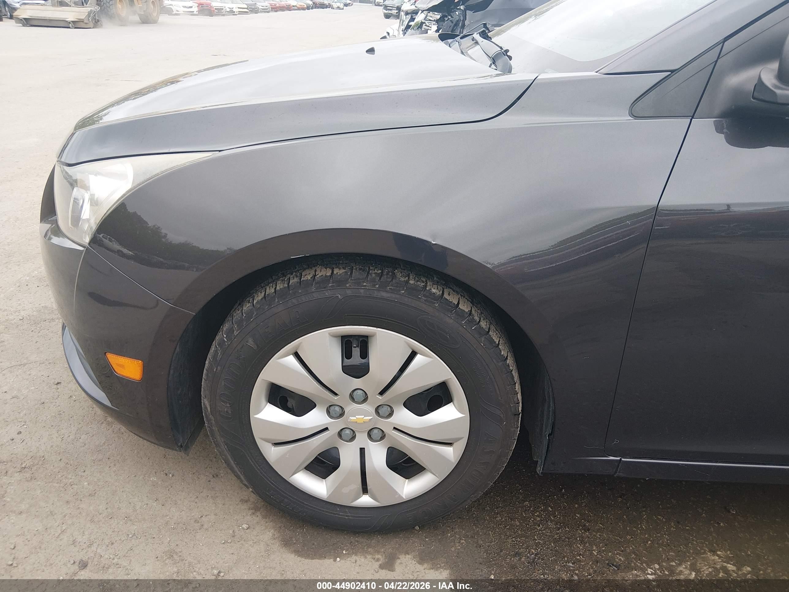 2014 Chevrolet Cruze Ls Auto Серый vin: 1G1PA5SH2E7234885