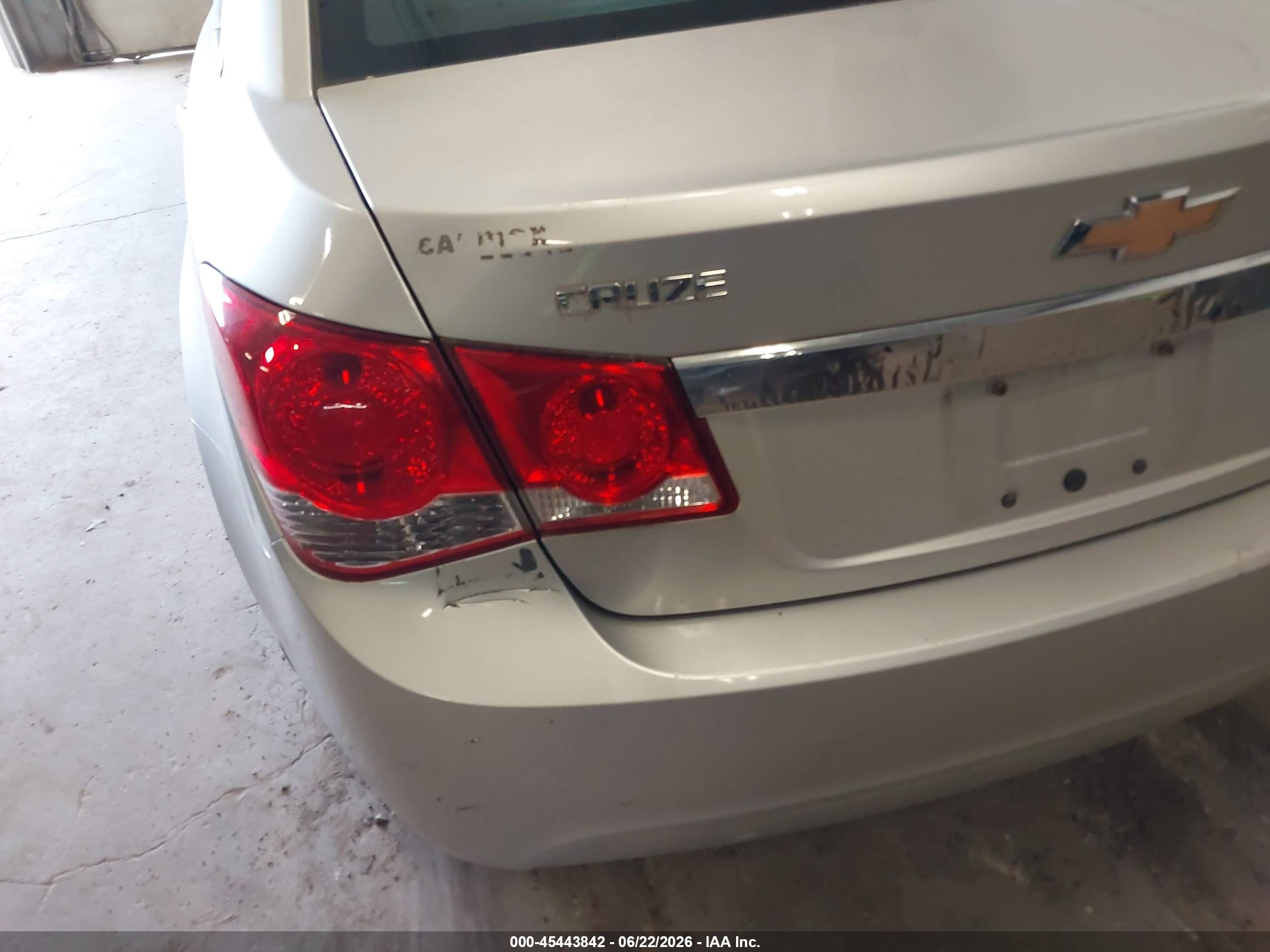 2014 Chevrolet Cruze Ls Auto Silver vin: 1G1PA5SH2E7309827
