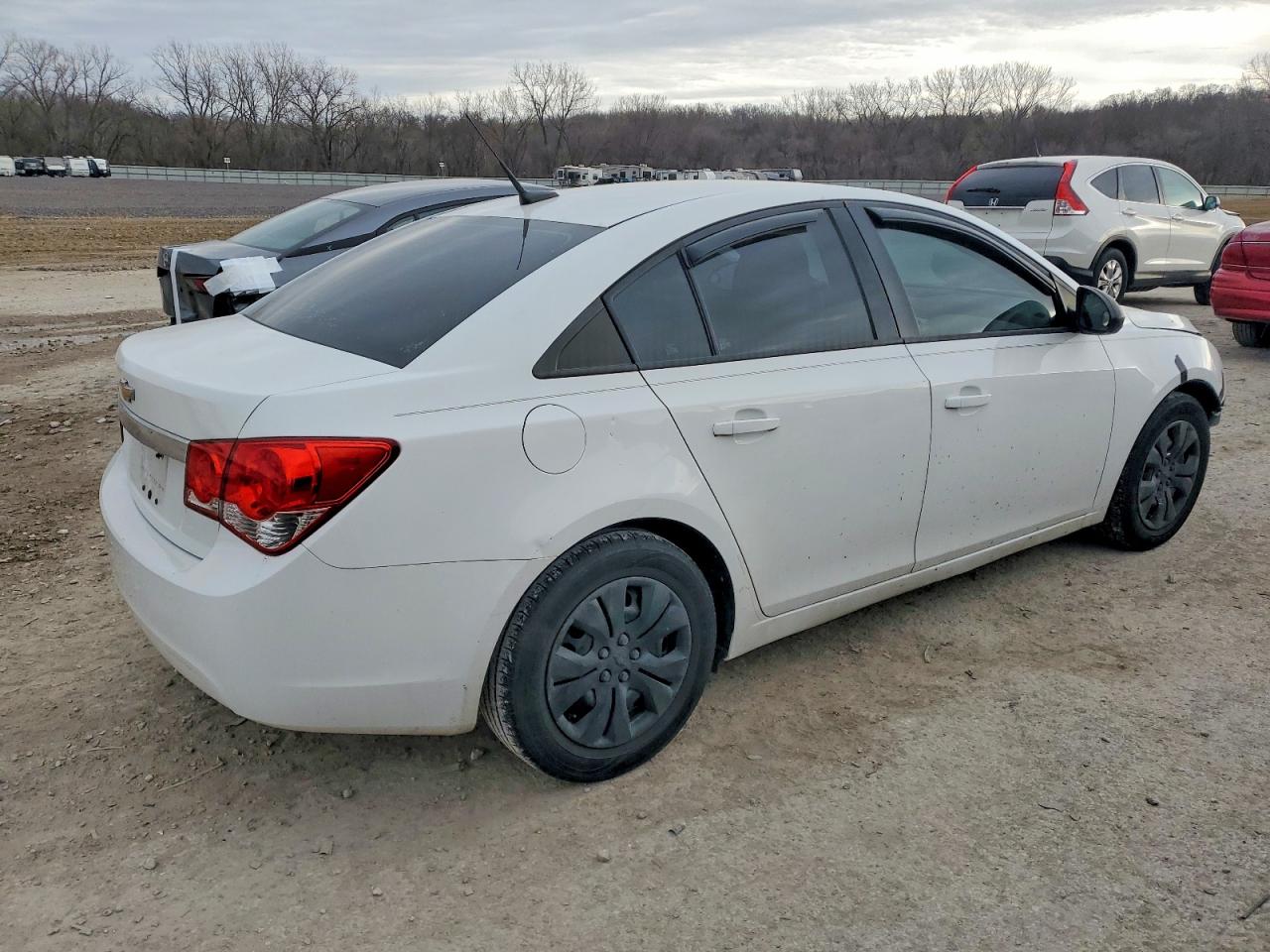 2014 Chevrolet Cruze Ls White vin: 1G1PA5SH2E7482702