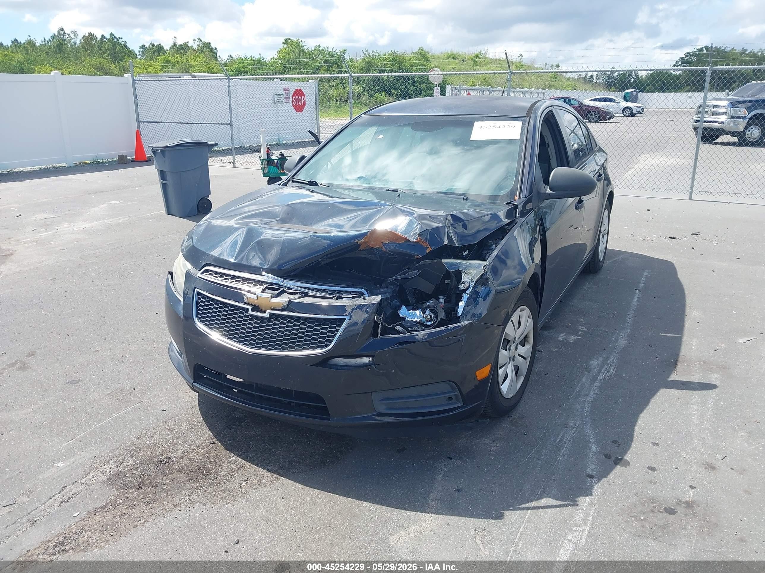 2014 Chevrolet Cruze Ls Auto Dark Blue vin: 1G1PA5SH2E7486653